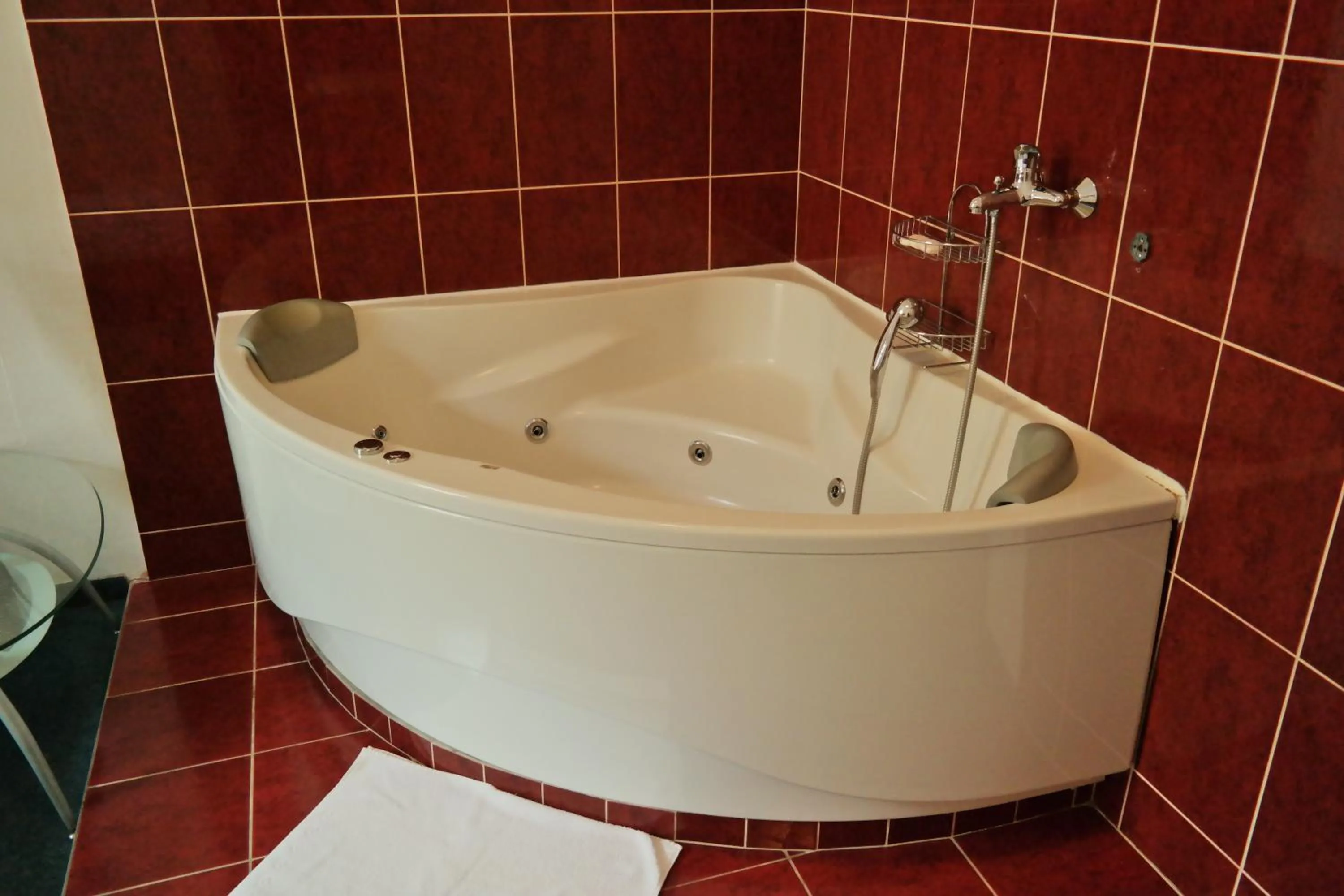 Bath in Hotel Praha Club bed & breakfast