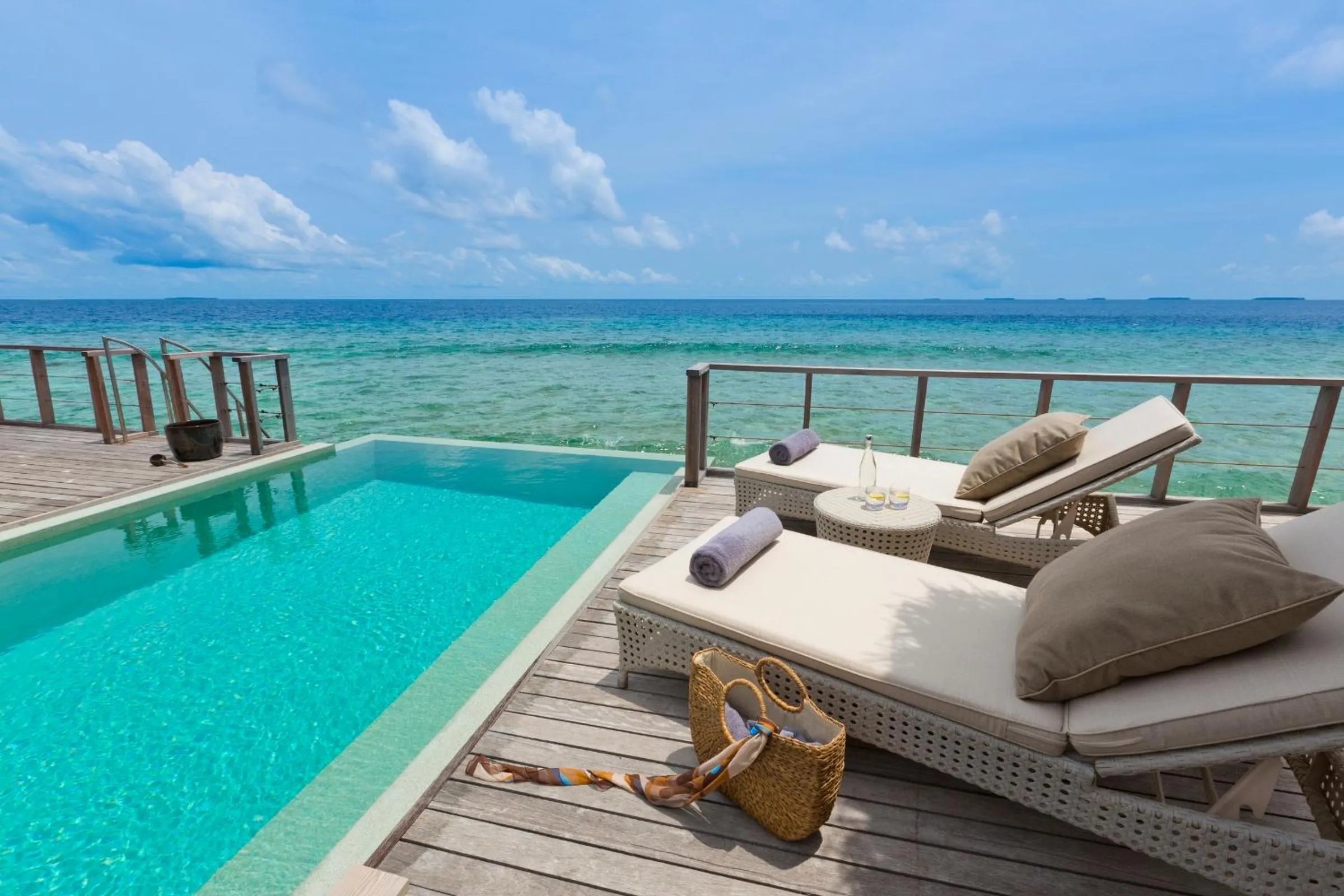 Day in Dusit Thani Maldives - Mudhdhoo Island, Baa Atoll