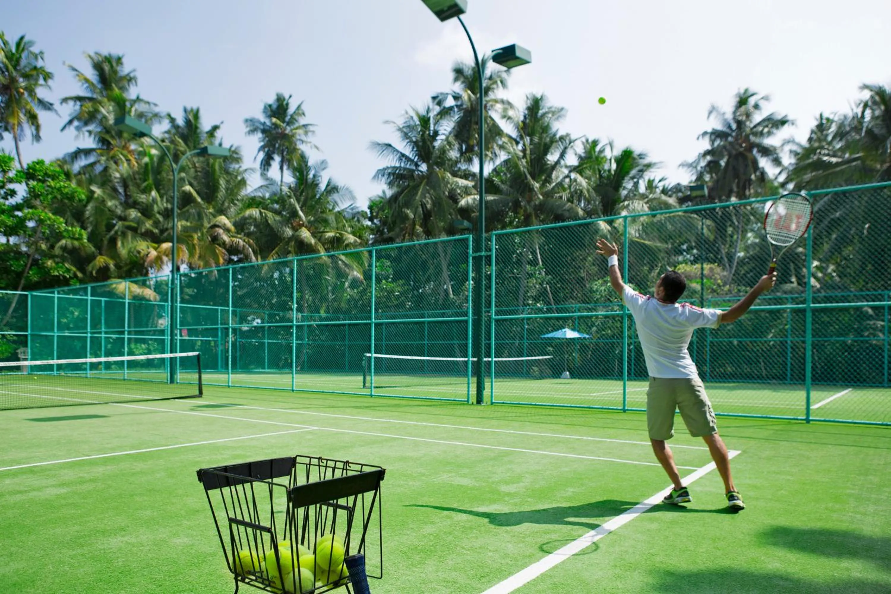Tennis court in Dusit Thani Maldives - Mudhdhoo Island, Baa Atoll