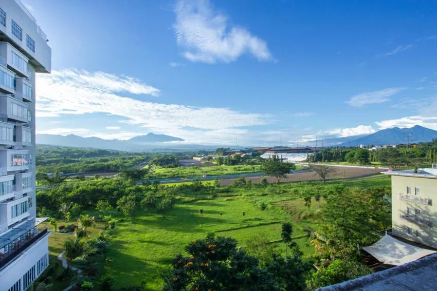 Mountain view in Lorin Sentul Hotel