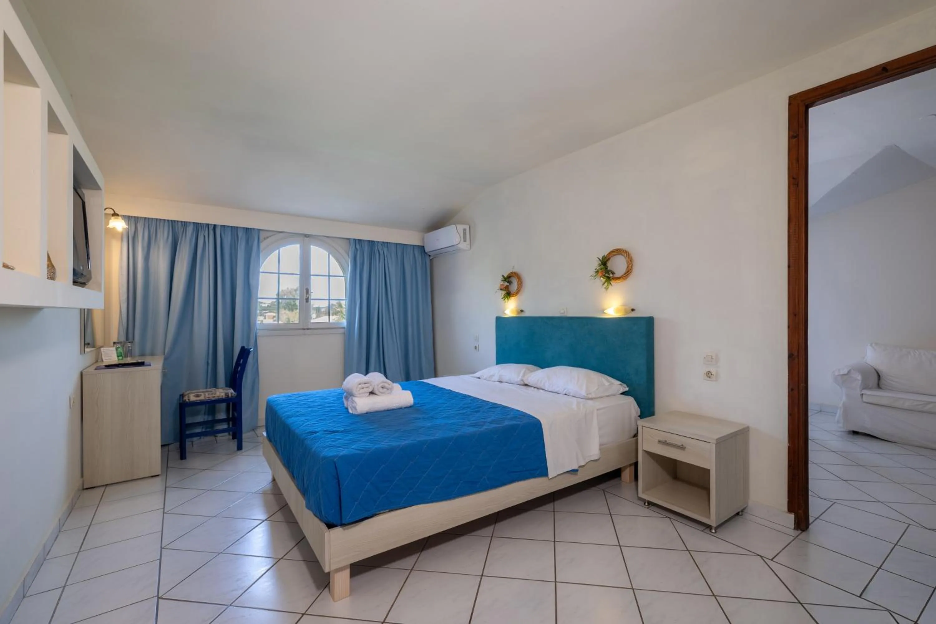 Bed in Porto Koukla Beach