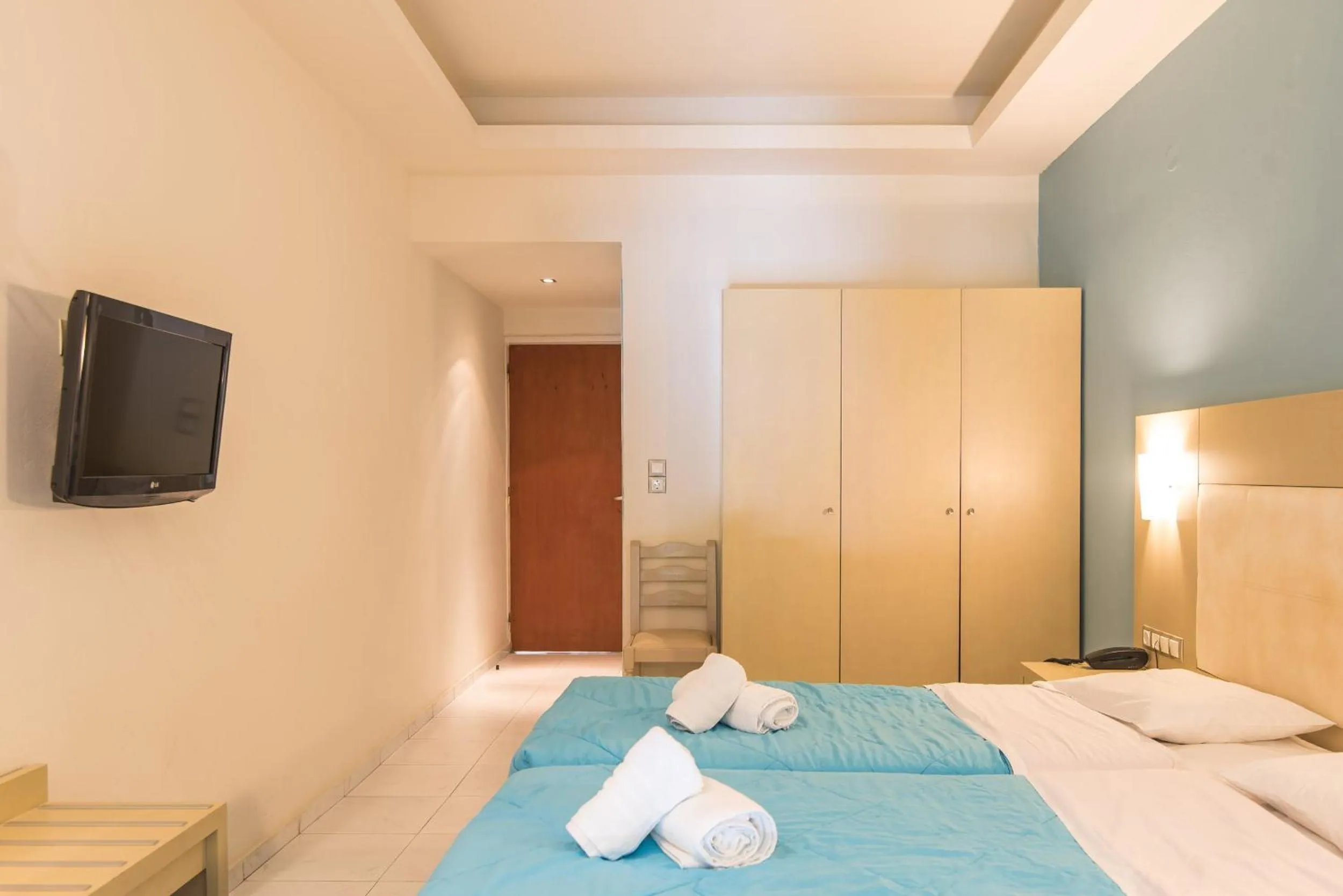 Bed in Porto Koukla Beach