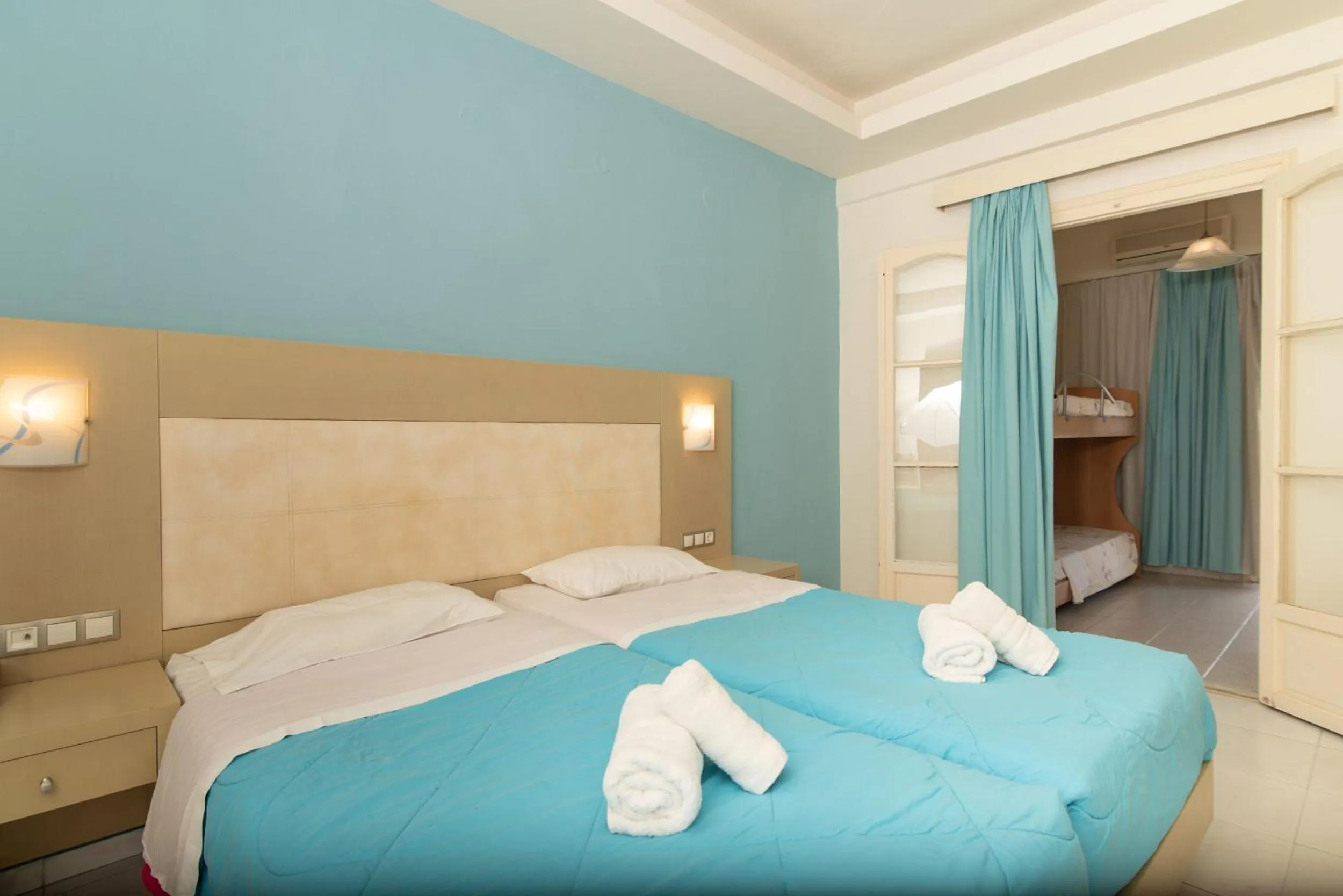 Bed in Porto Koukla Beach