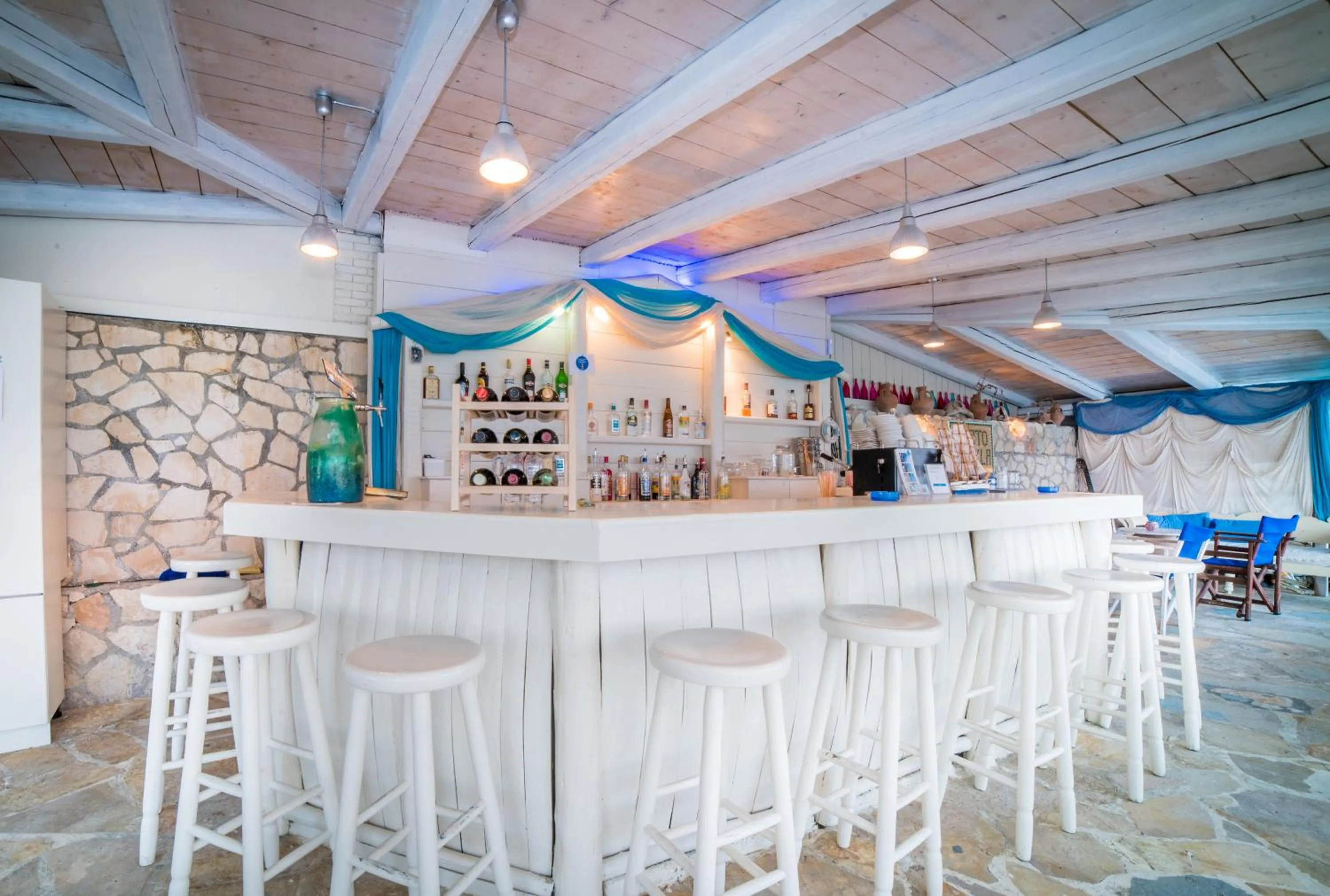 Lounge or bar in Porto Koukla Beach