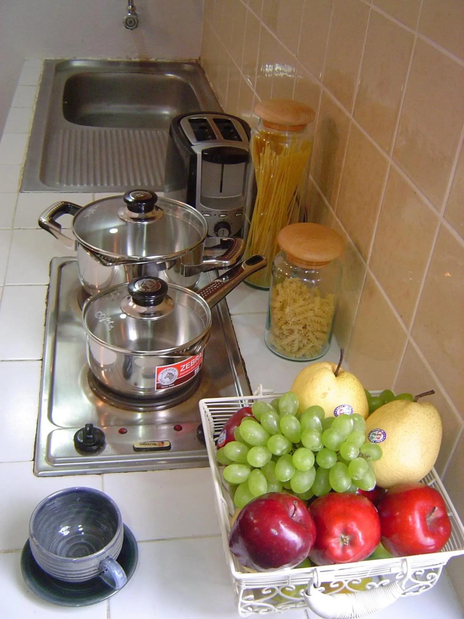 Kitchen or kitchenette in Sunset Mansion