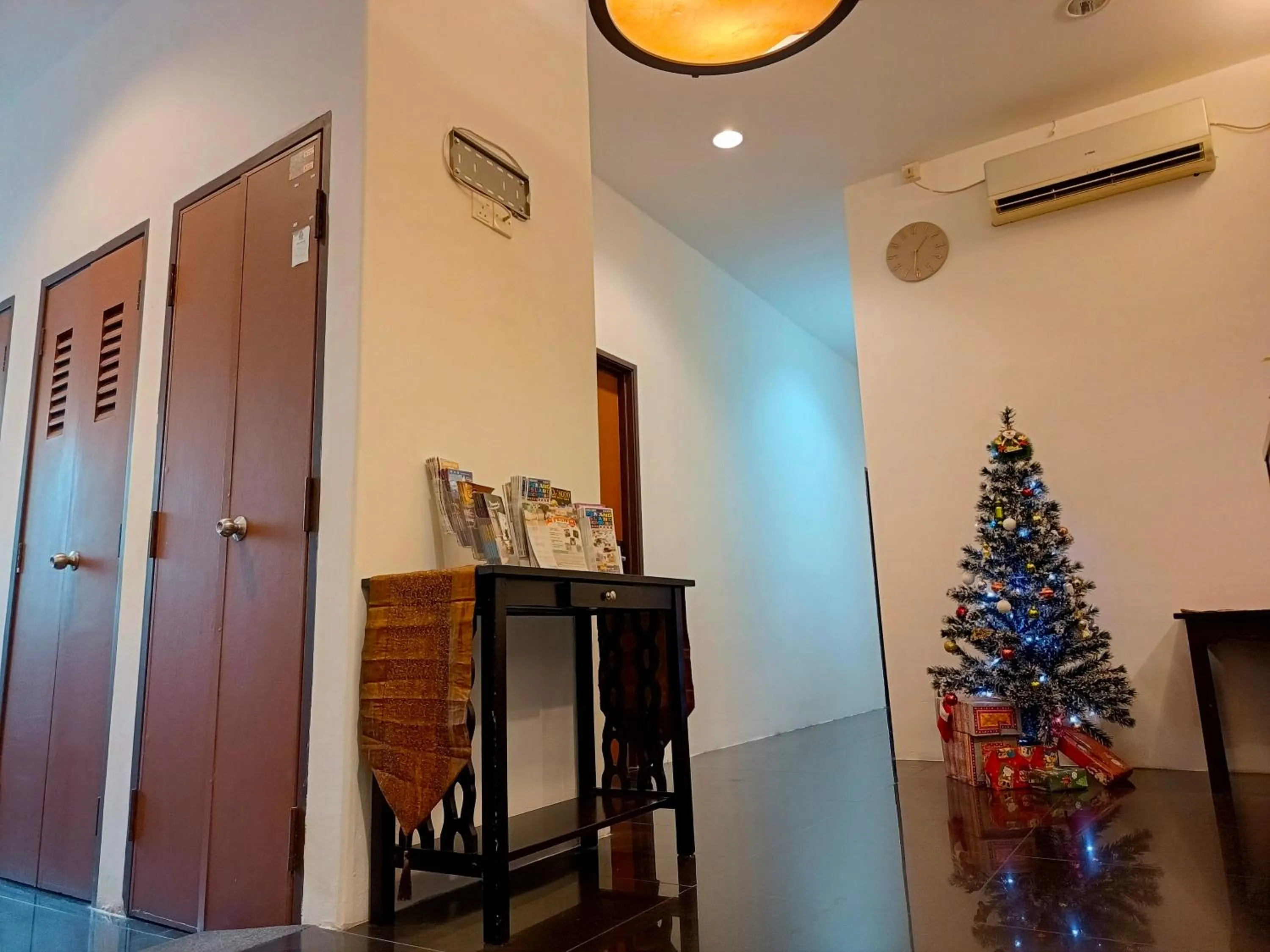 Lobby or reception in SO Hotel