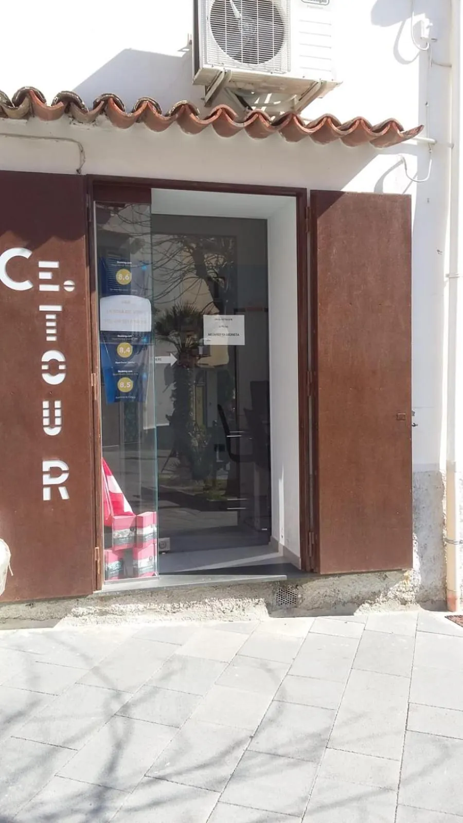 Property building in ApartHotel Gasba