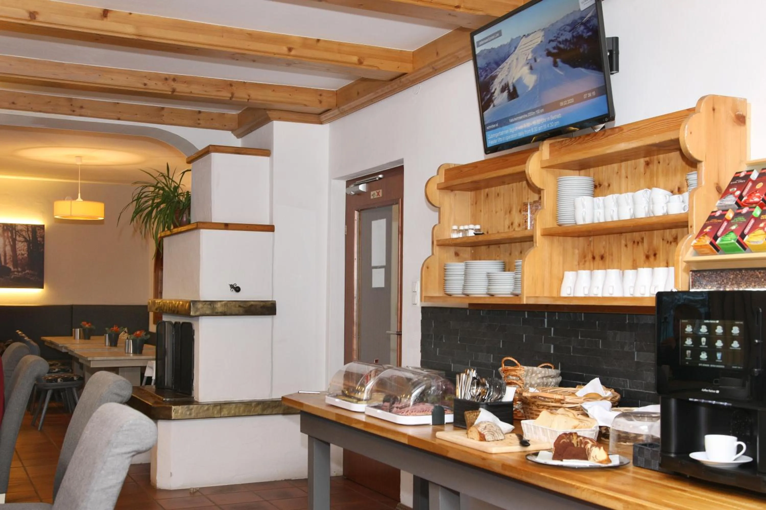 Lake and Cityhotel Edelweiss - self Check in