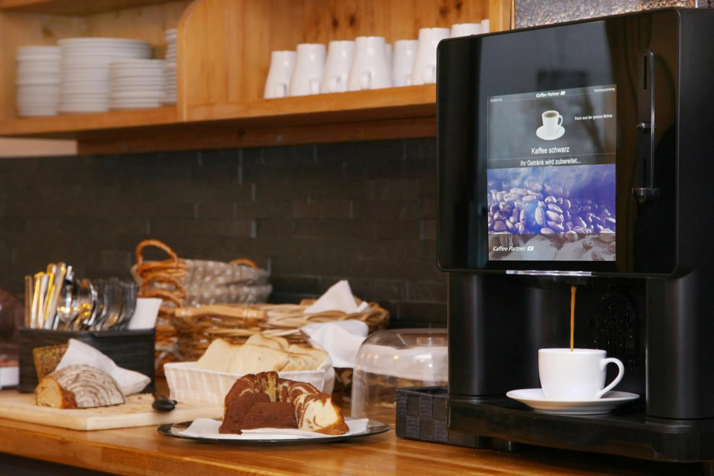 Lake and Cityhotel Edelweiss - self Check in