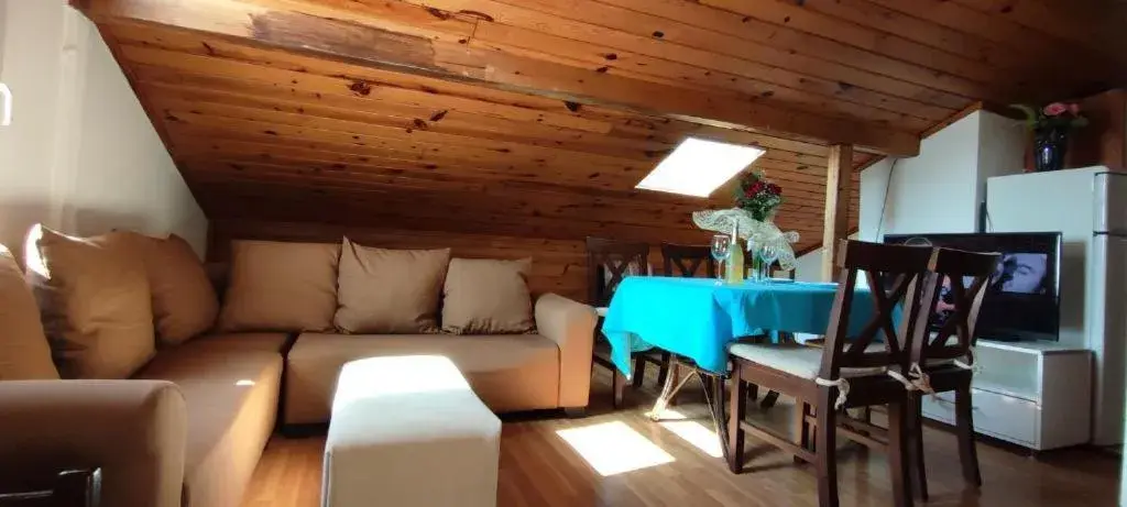 Apartment with Terrace in California Apart Otel Apartment with Terrace in California Apart Otel