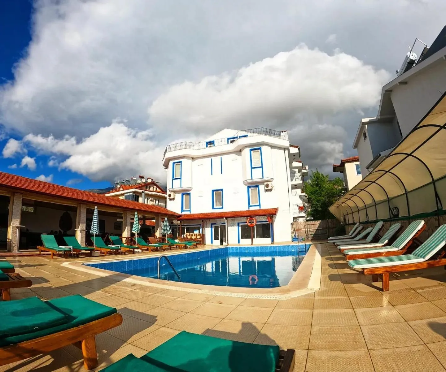 Property building in California Apart Otel