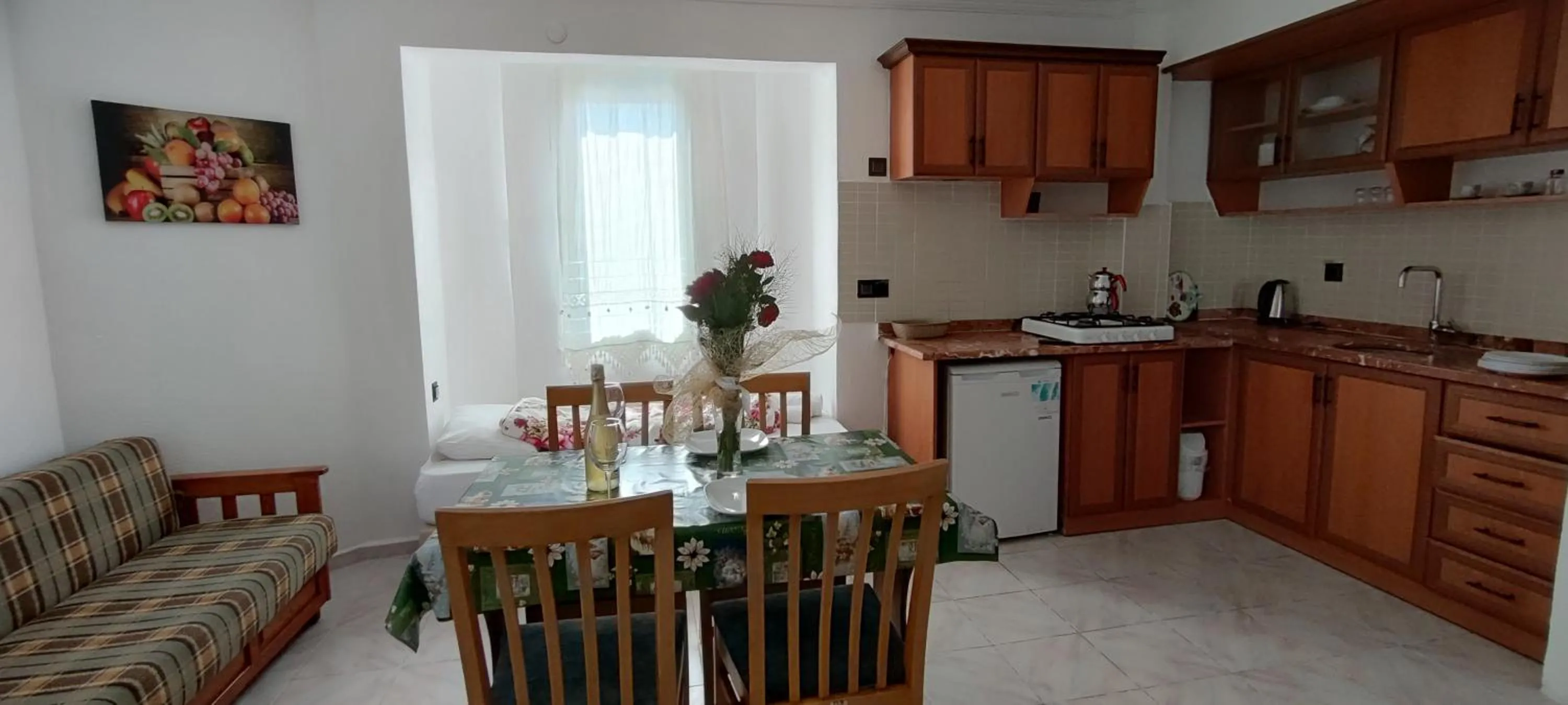 Kitchen or kitchenette in California Apart Otel