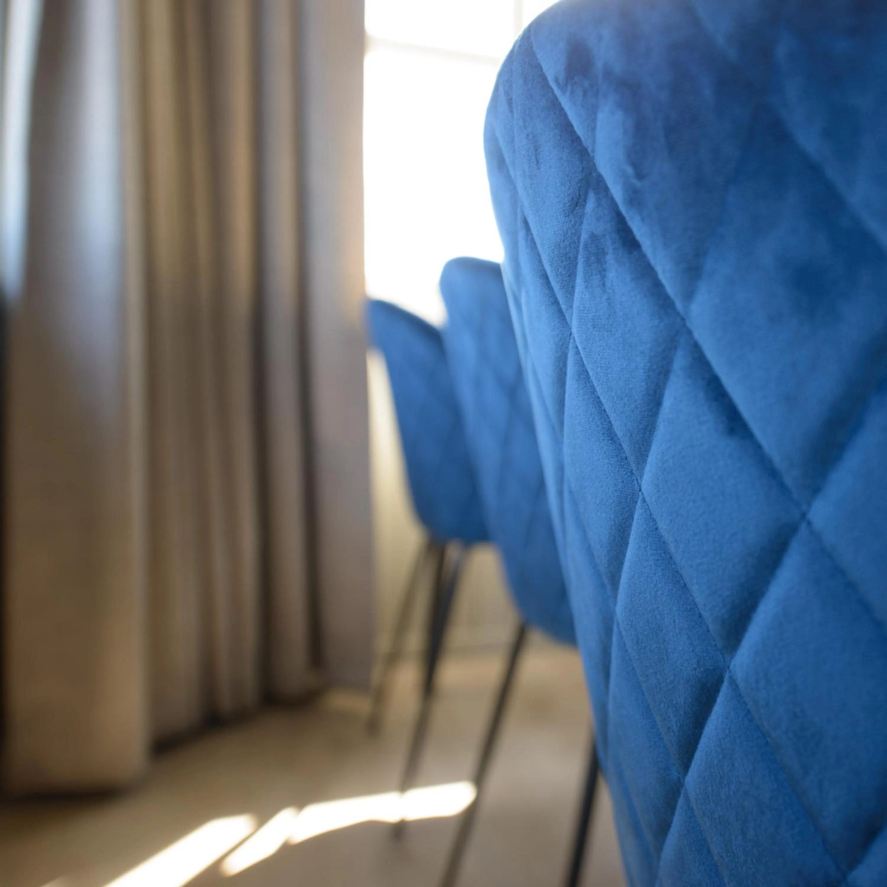 Seating area in Grønnbuene Rorbu Hotel