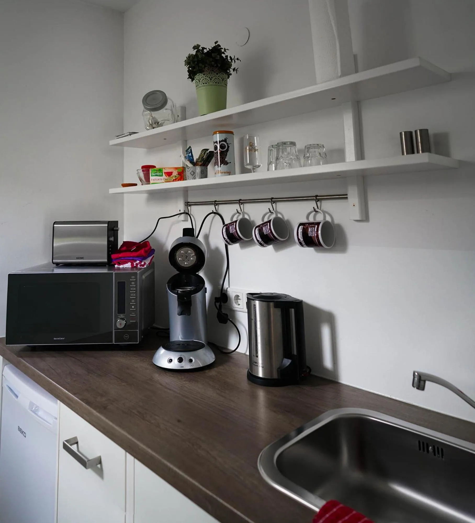 Kitchen or kitchenette in Hostel Nordkirchen by Frerichmann