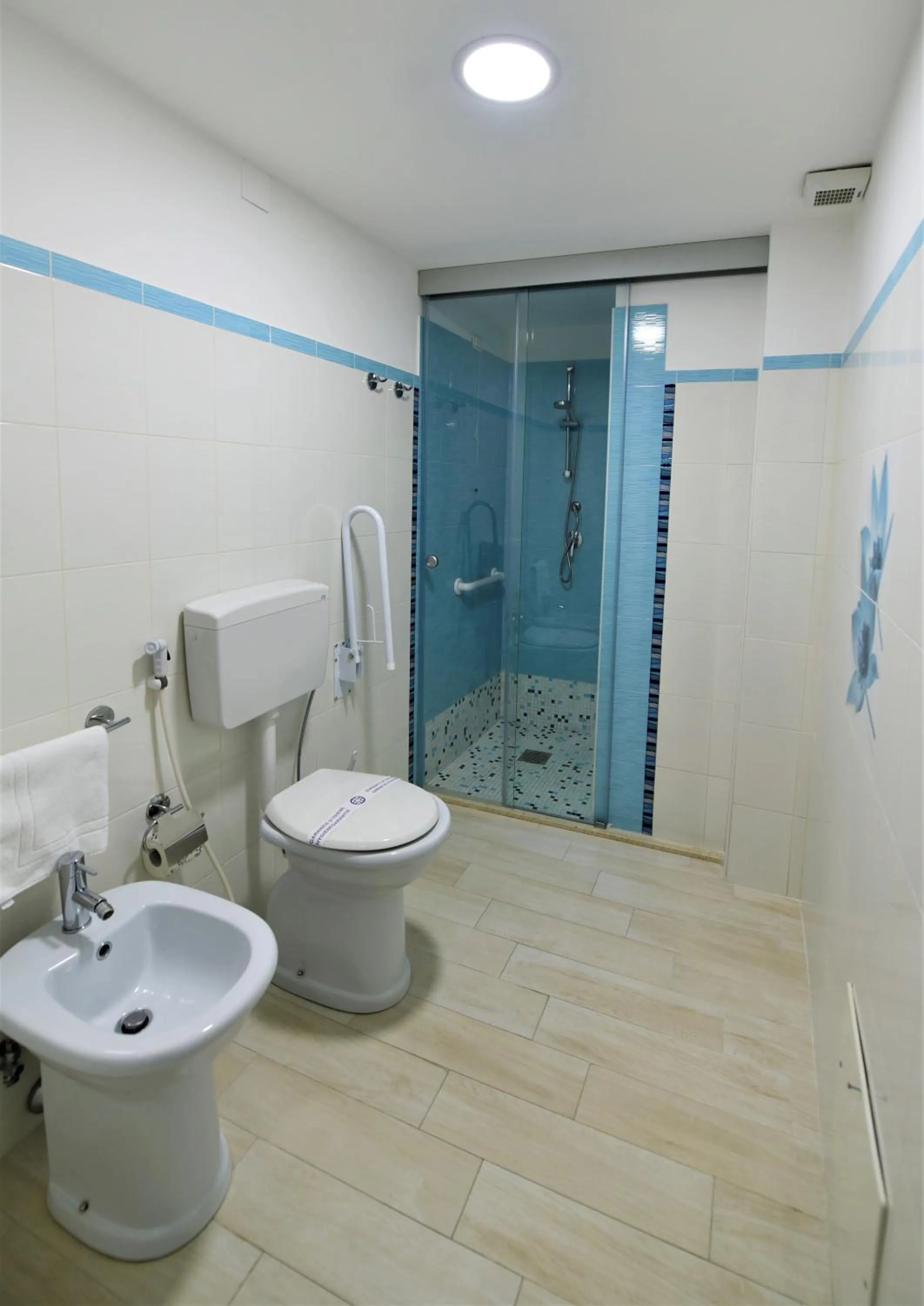 Shower in Riviera Ionica