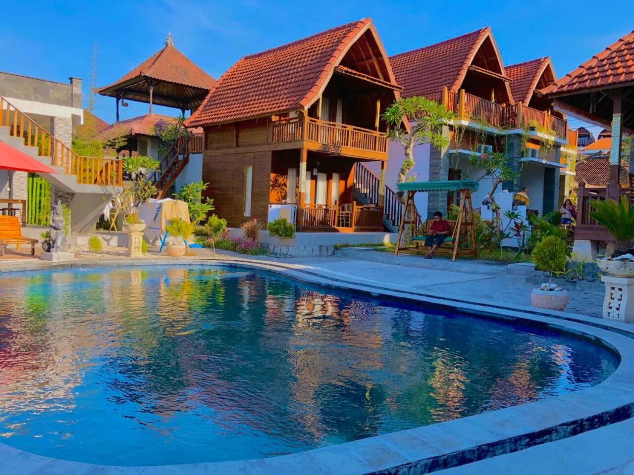 Swimming pool in Ayu Laba Beach Villa and Resto