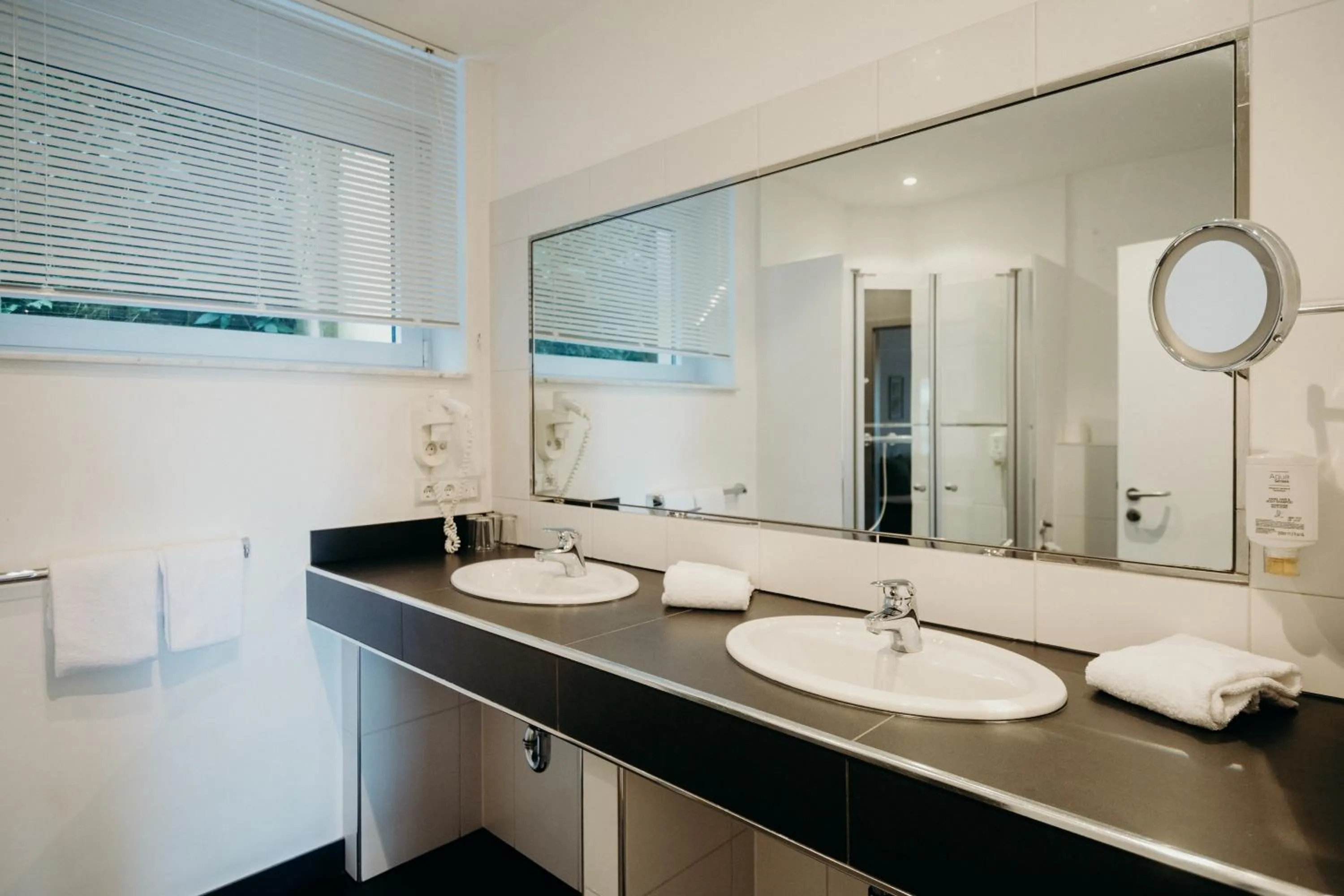 Bathroom in Hotel Crystal