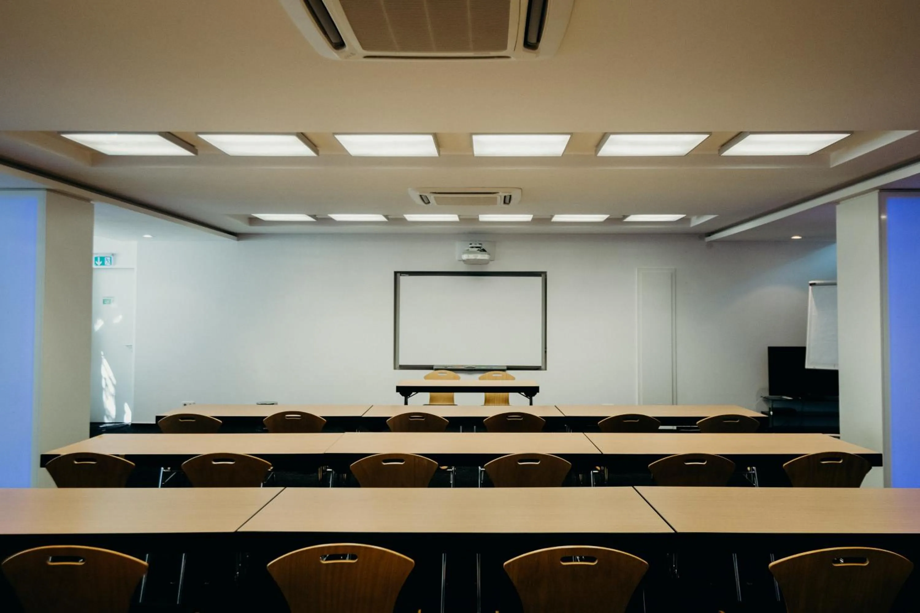 Business facilities in Hotel Crystal