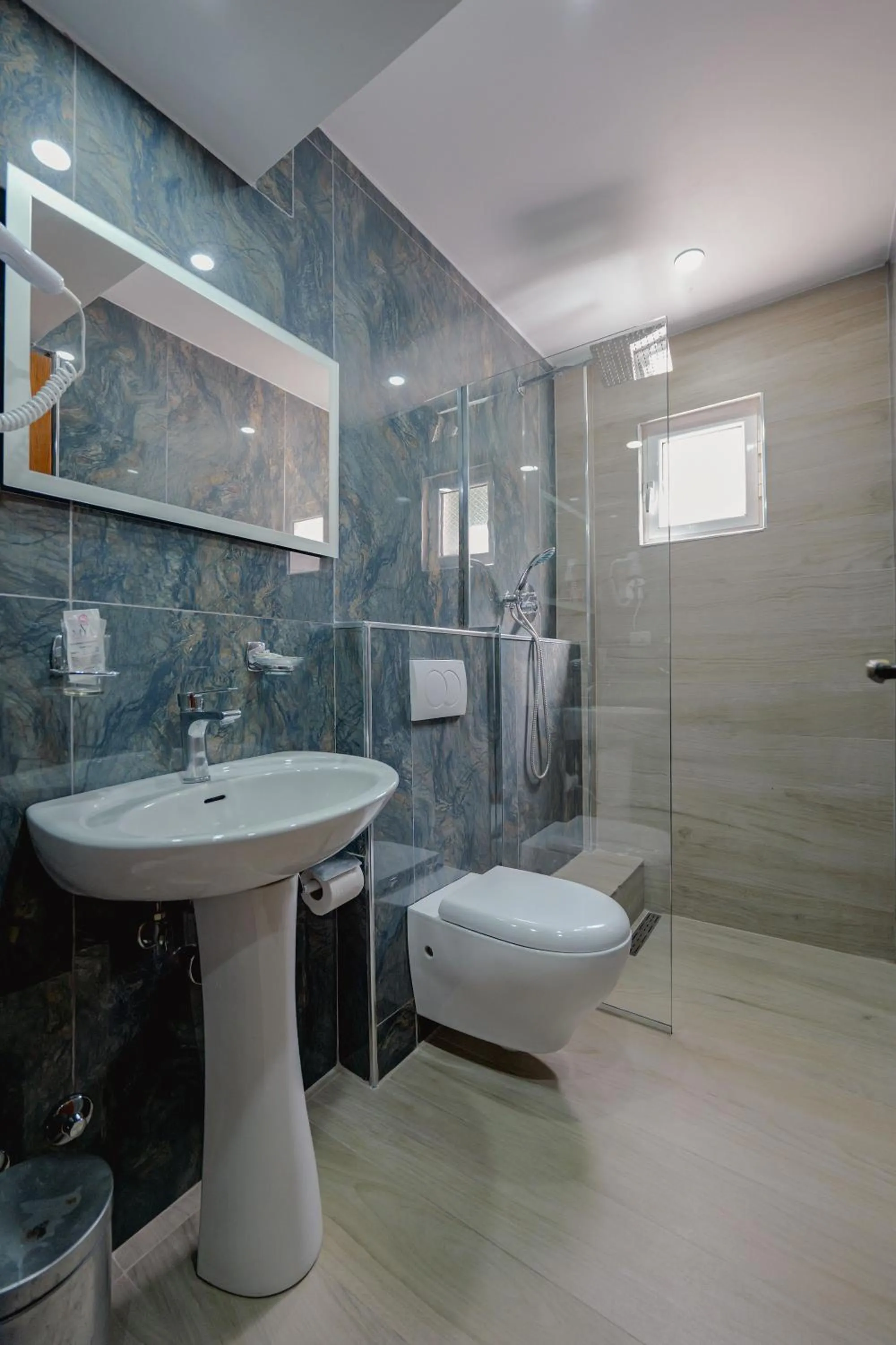 Toilet in Hotel Divo Palace