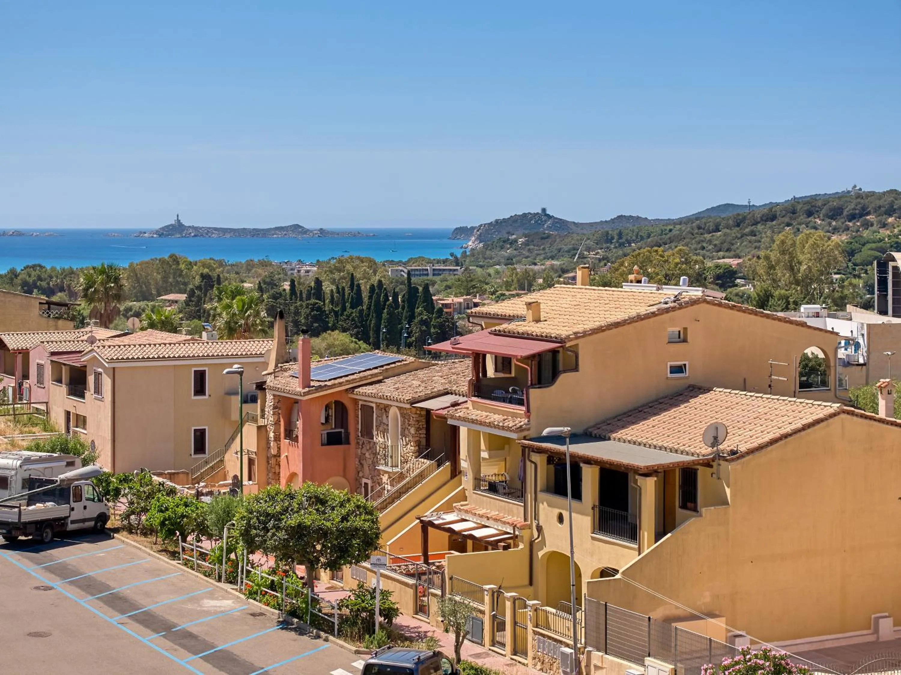 Property building in Simius Bay