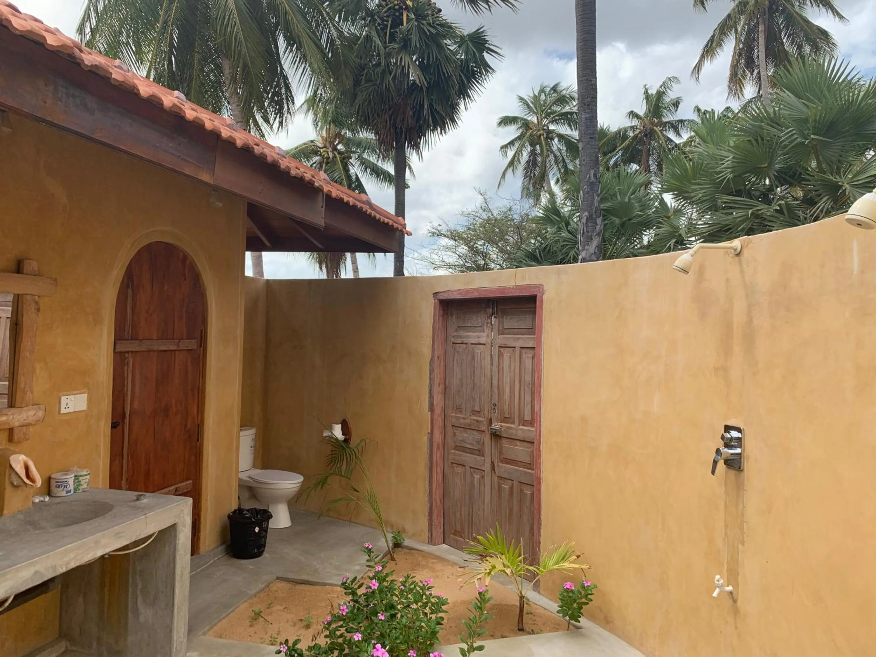 Kitelantis Hotel and Resort