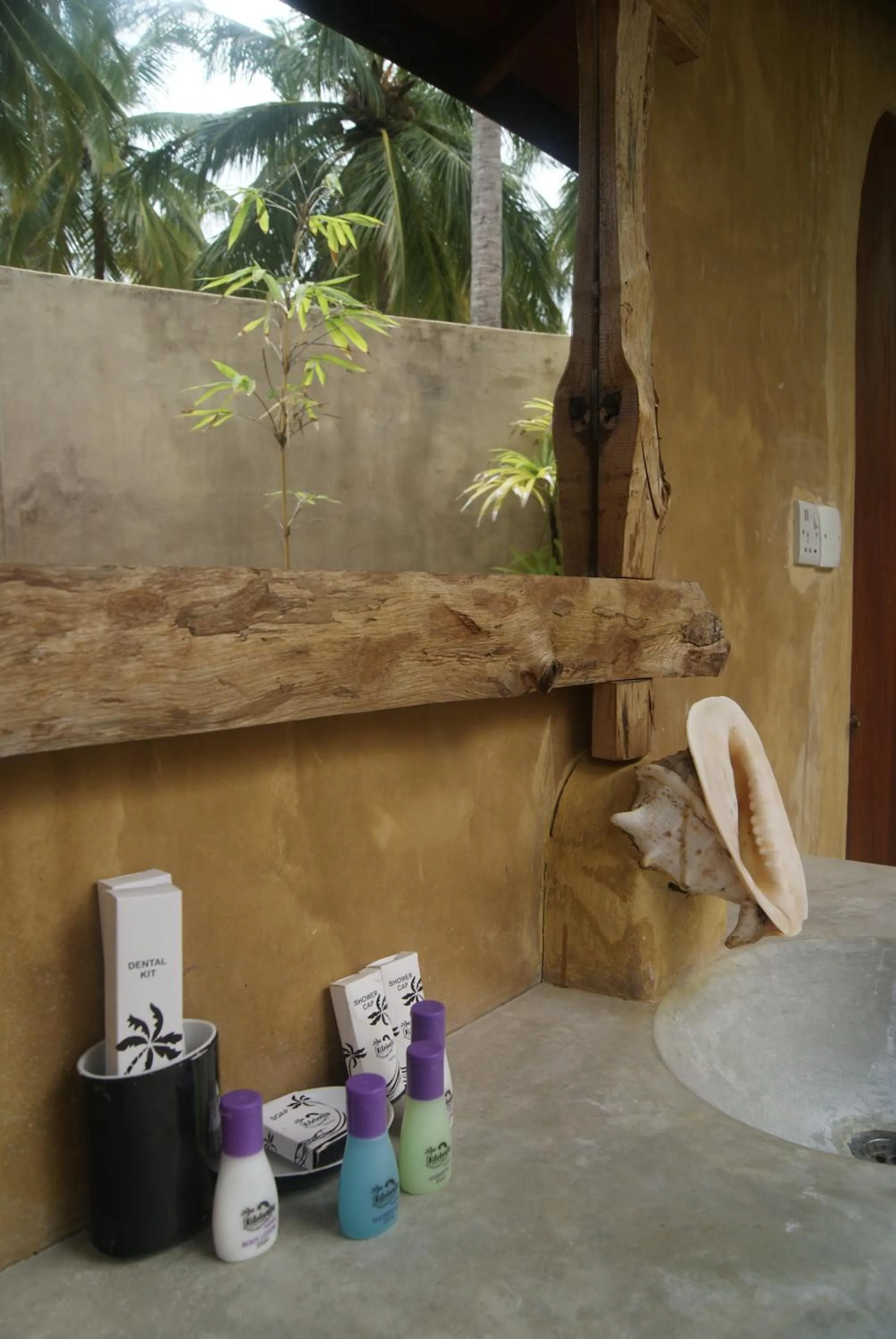 Kitelantis Hotel and Resort