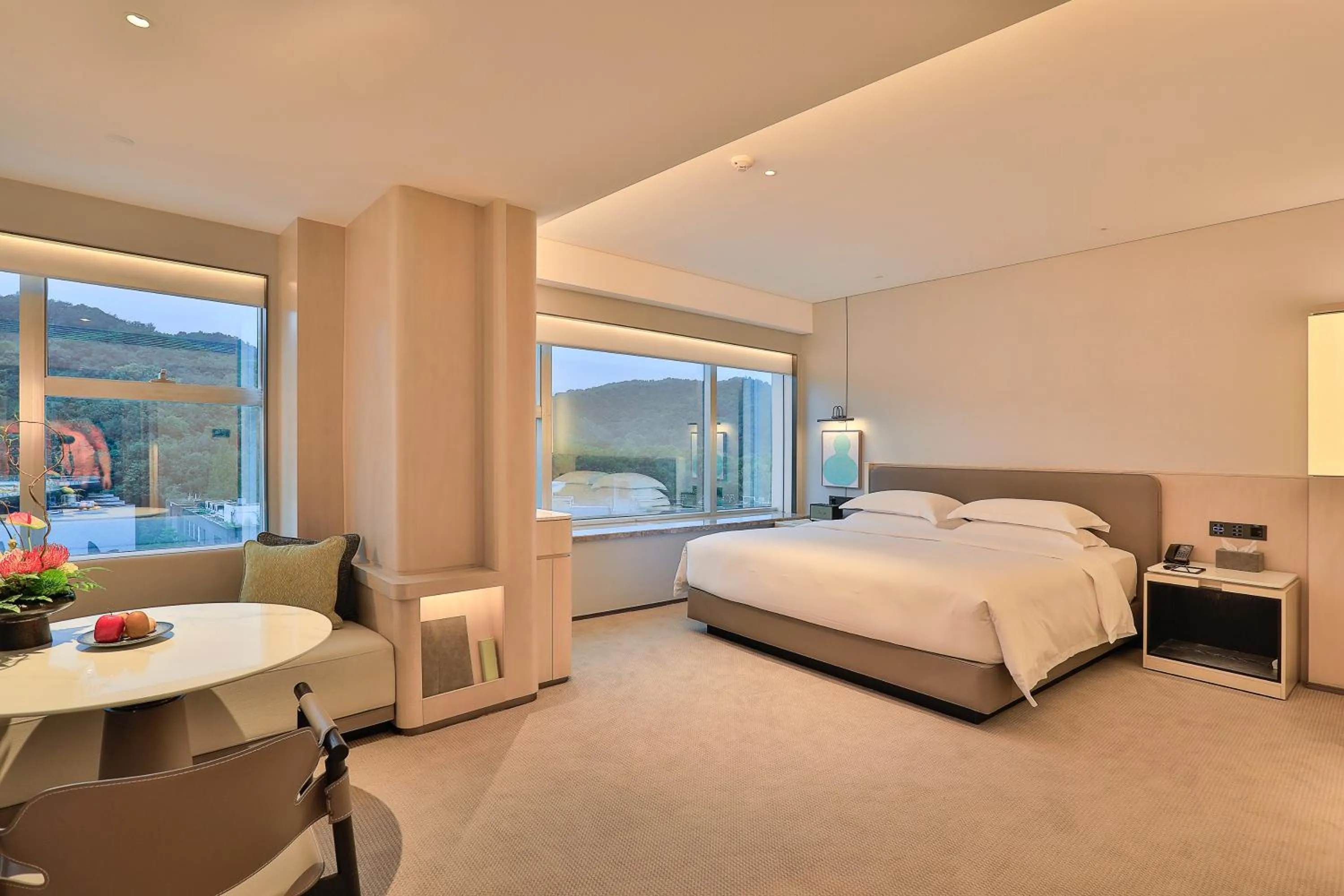 Bed in Narada Grand Hotel Zhejiang