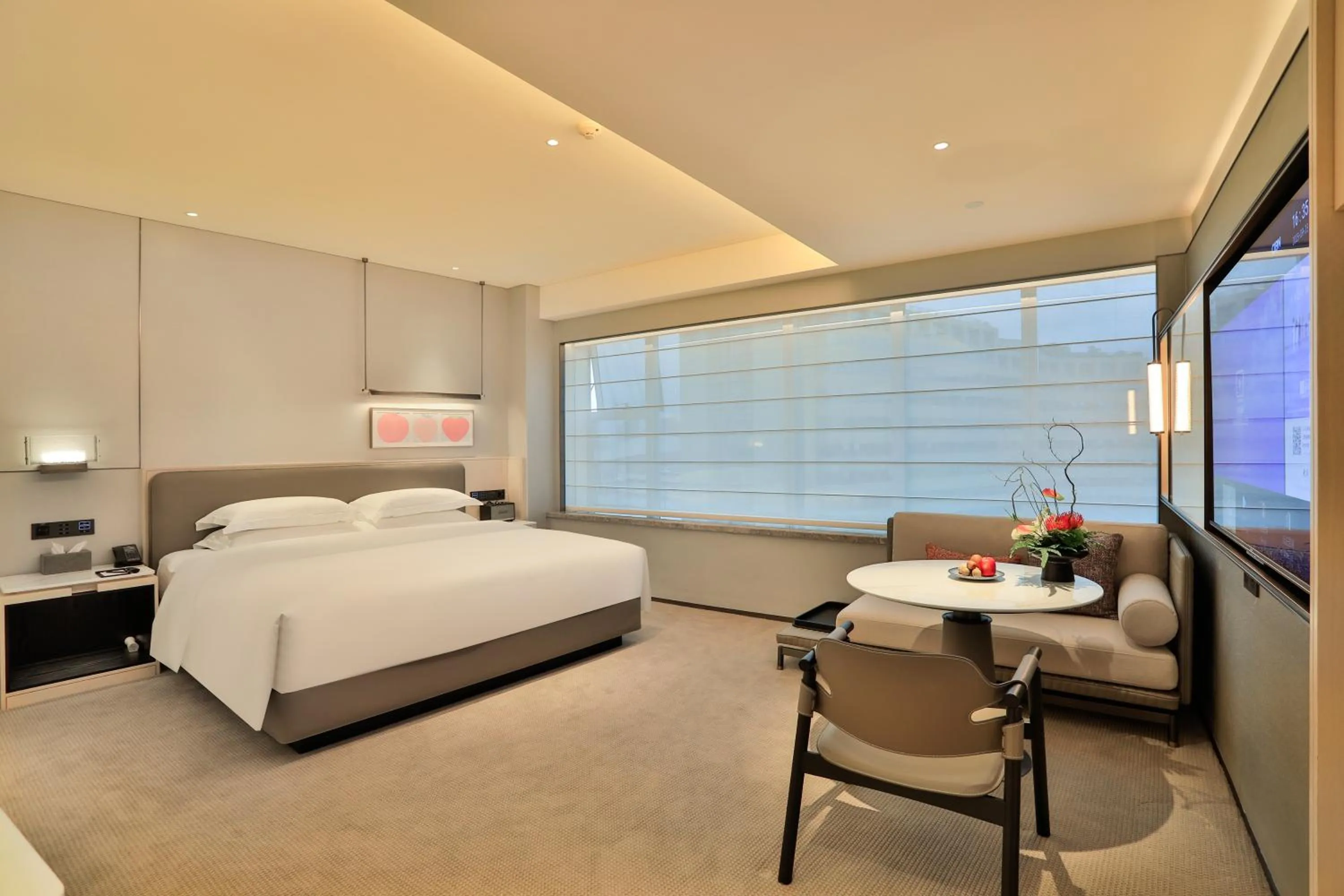 Bed in Narada Grand Hotel Zhejiang