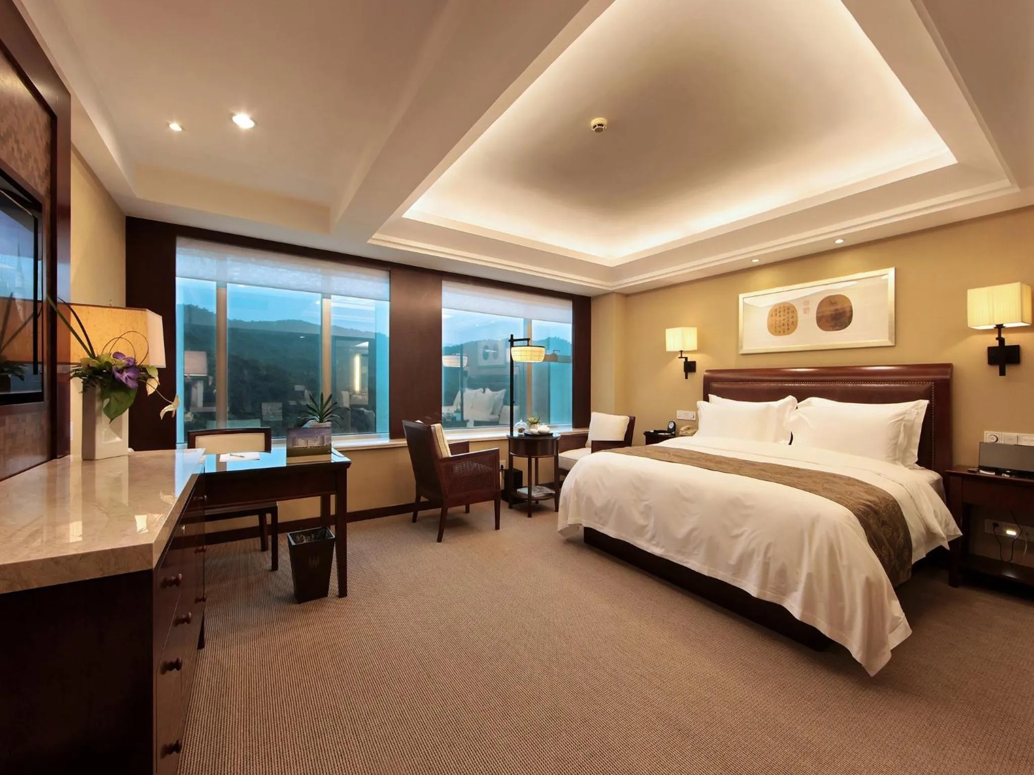 Photo of the whole room, Bed in Narada Grand Hotel Zhejiang