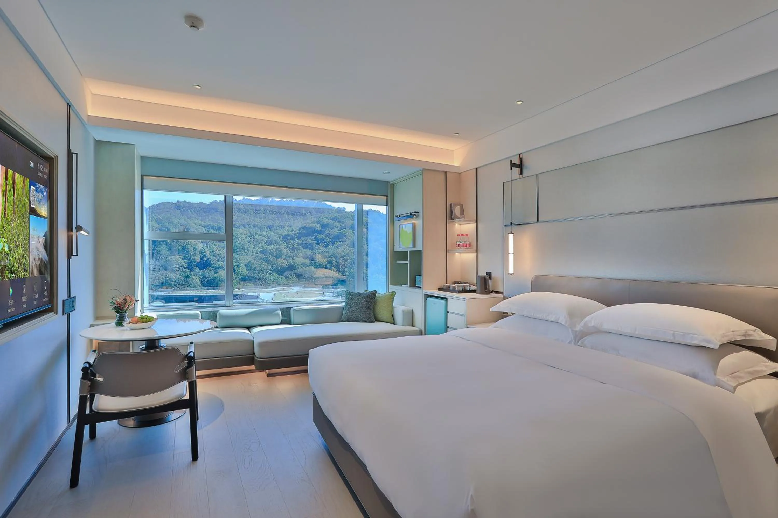 Bed in Narada Grand Hotel Zhejiang