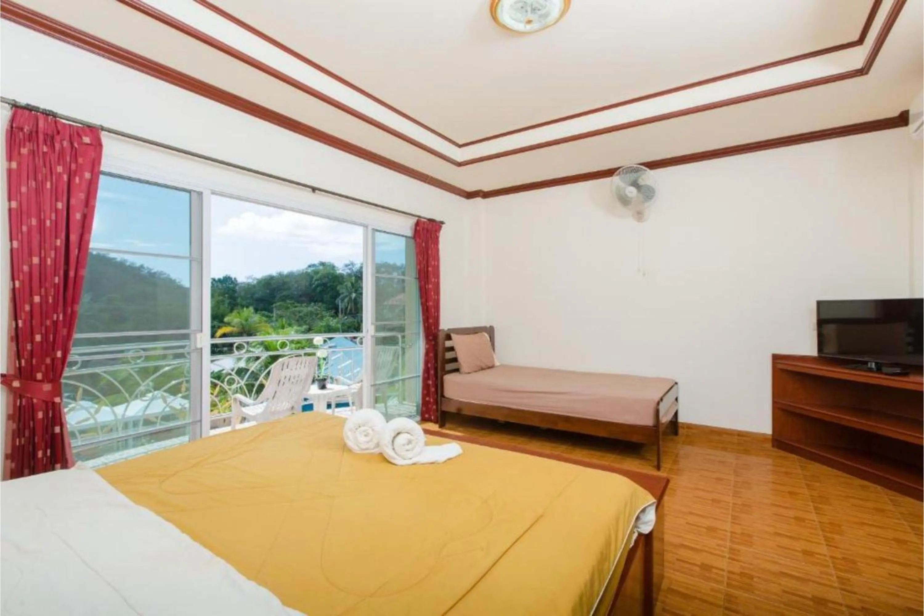 Bedroom, Bed in Patong Rai Rom Yen Resort SHA