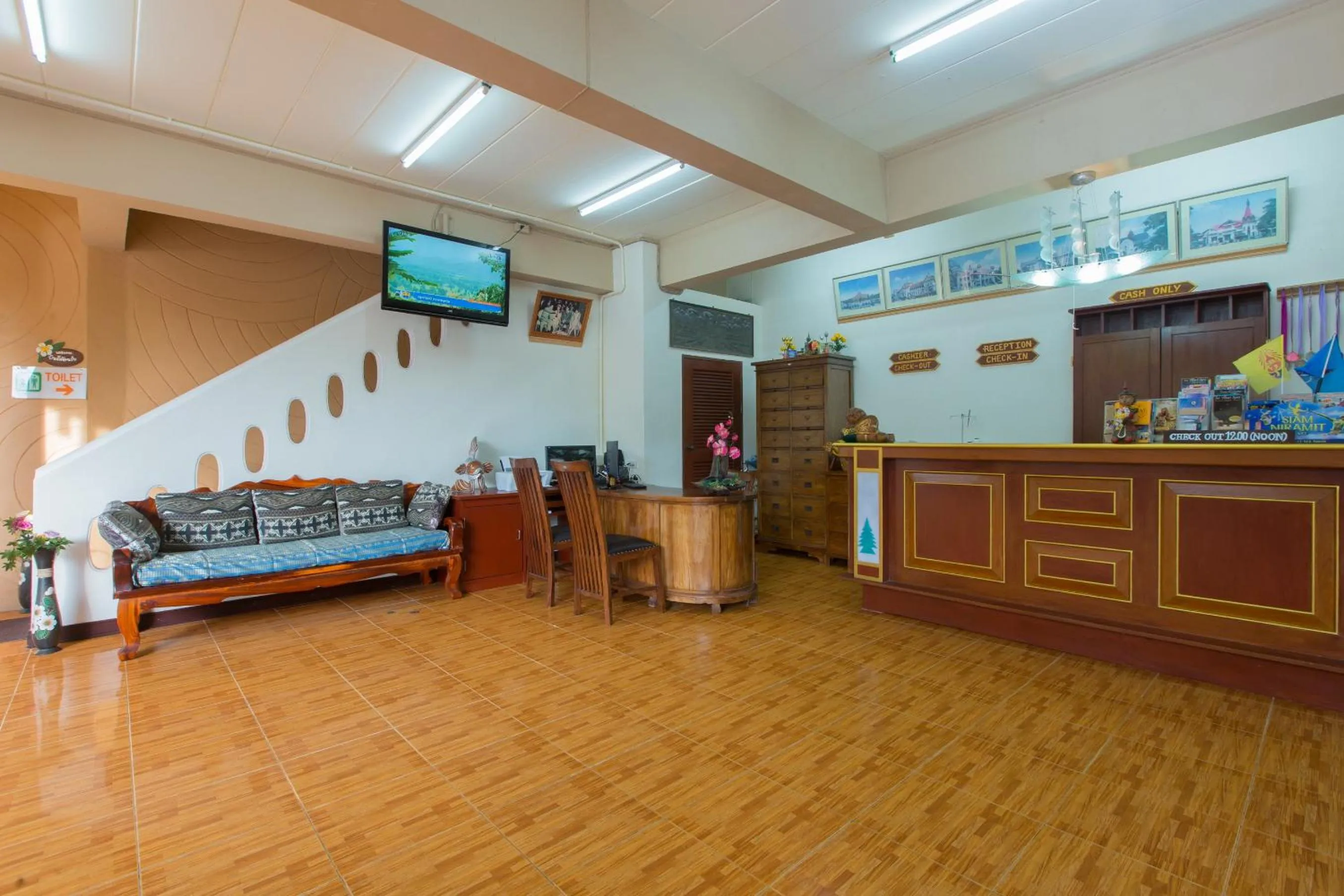 Restaurant/places to eat in Patong Rai Rom Yen Resort SHA