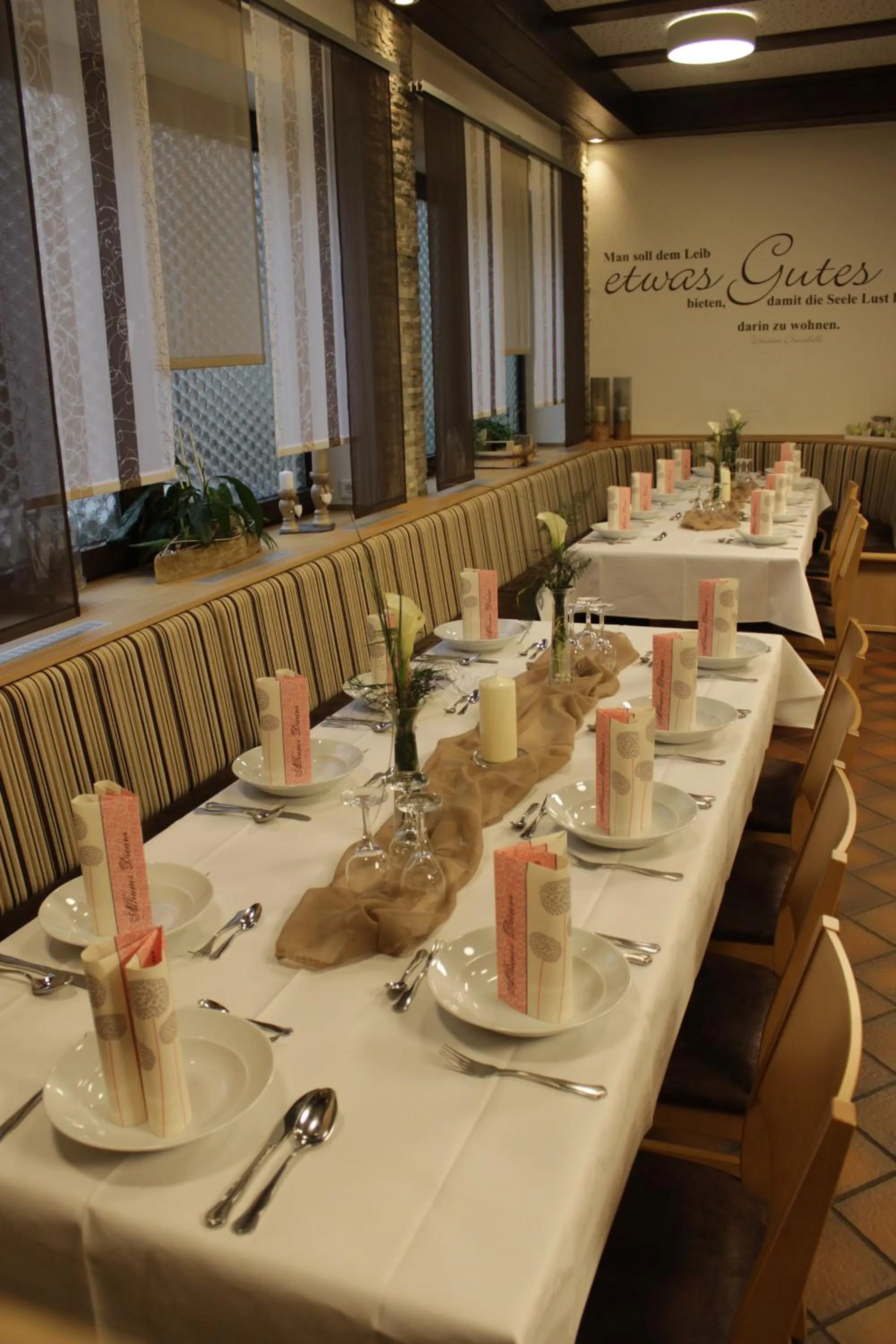 Restaurant/places to eat in Gasthof Zur Krone