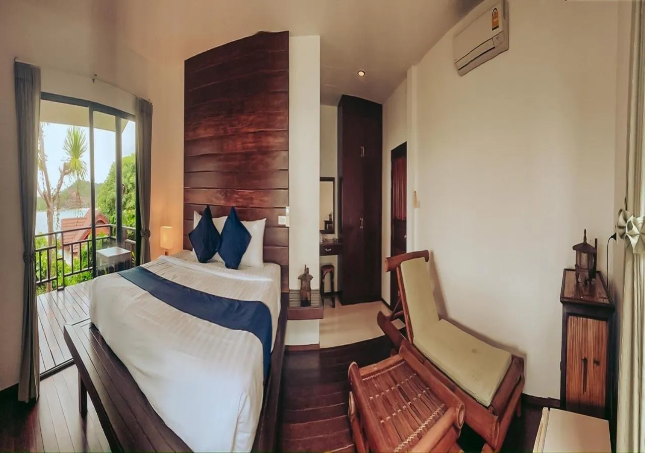 On site, Bed in High Life Bungalow