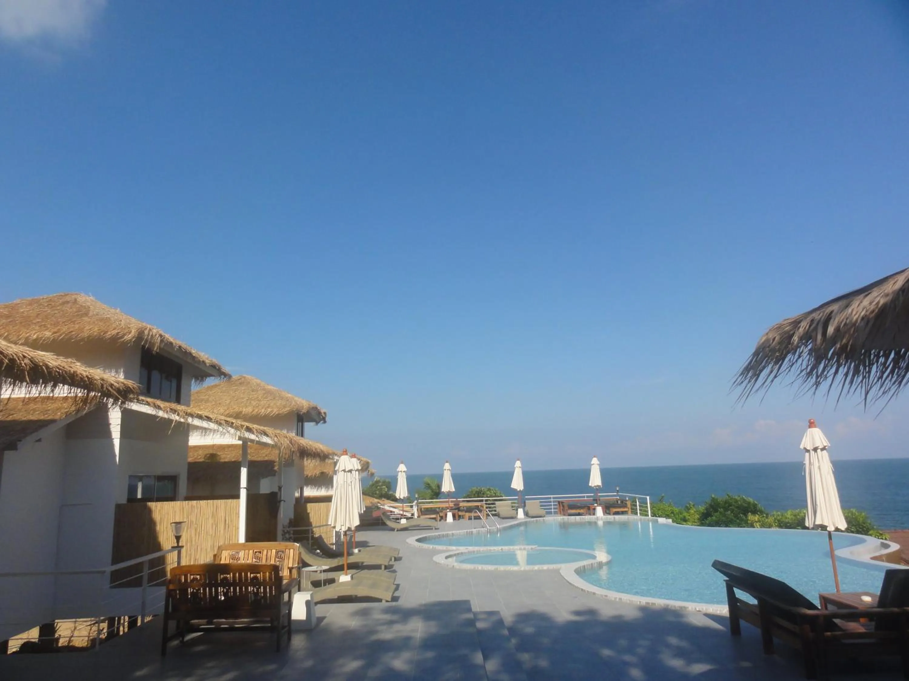 Photo of the whole room in High Life Bungalow