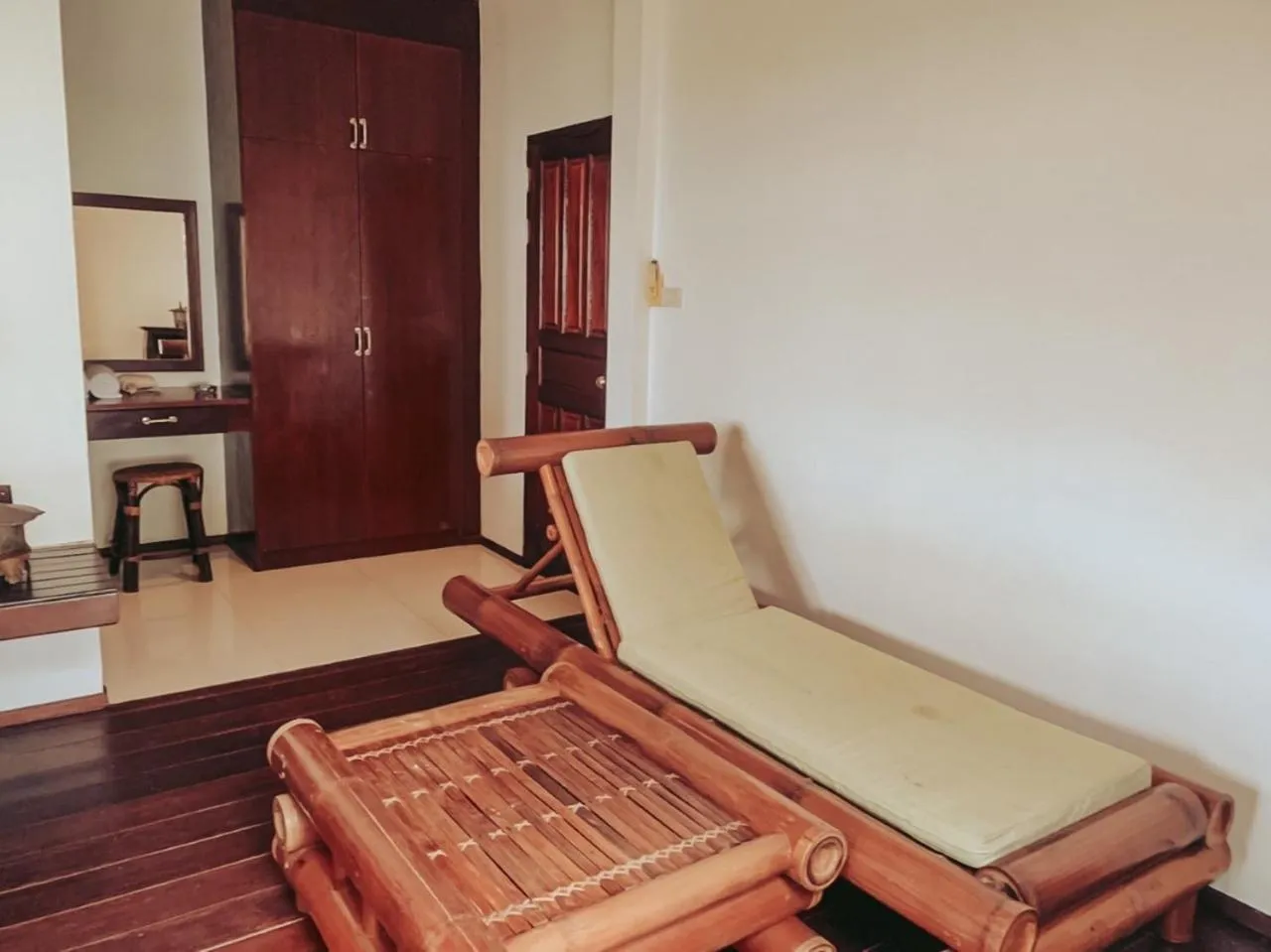 Photo of the whole room in High Life Bungalow