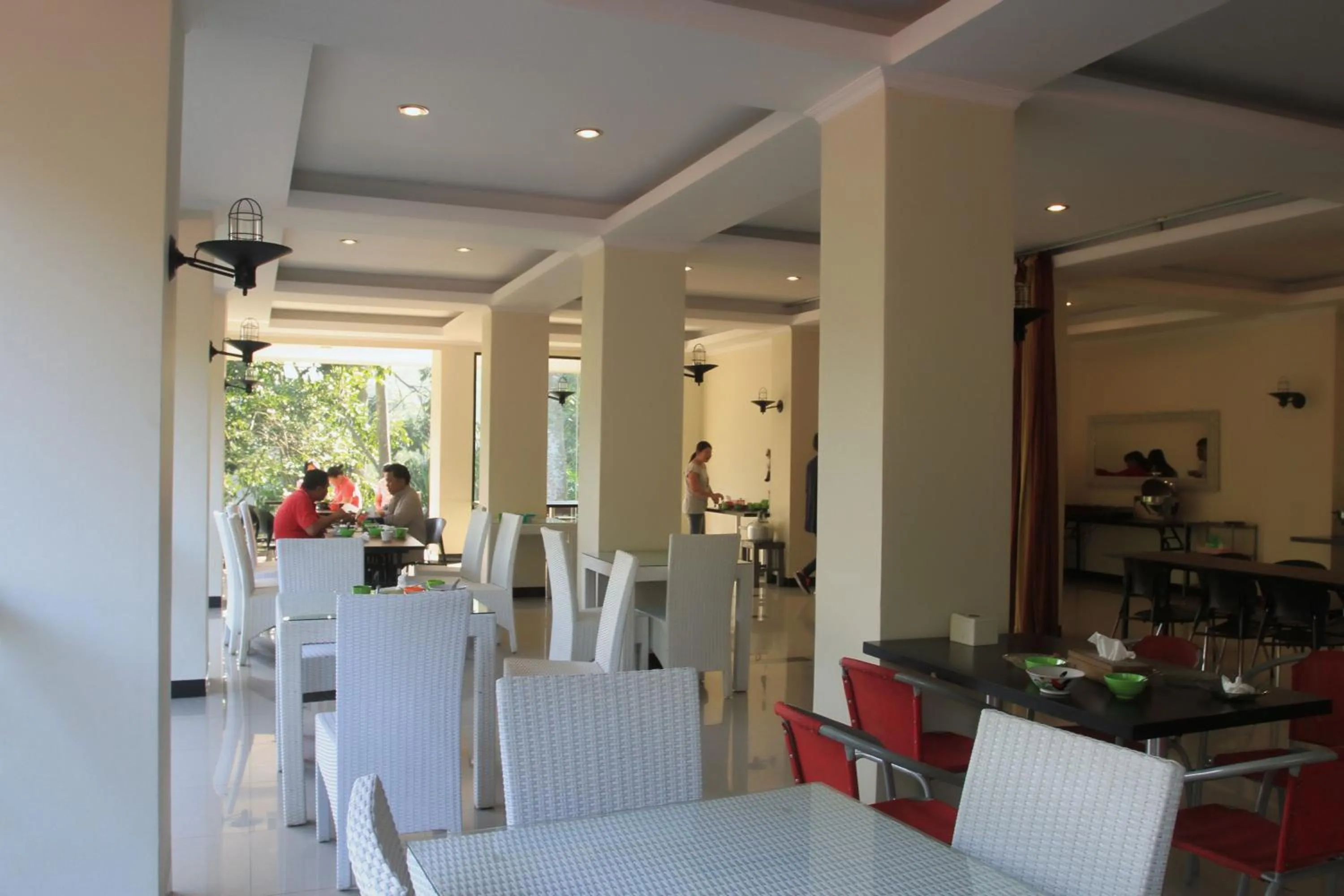 Dining area in Bantal Guling Villa