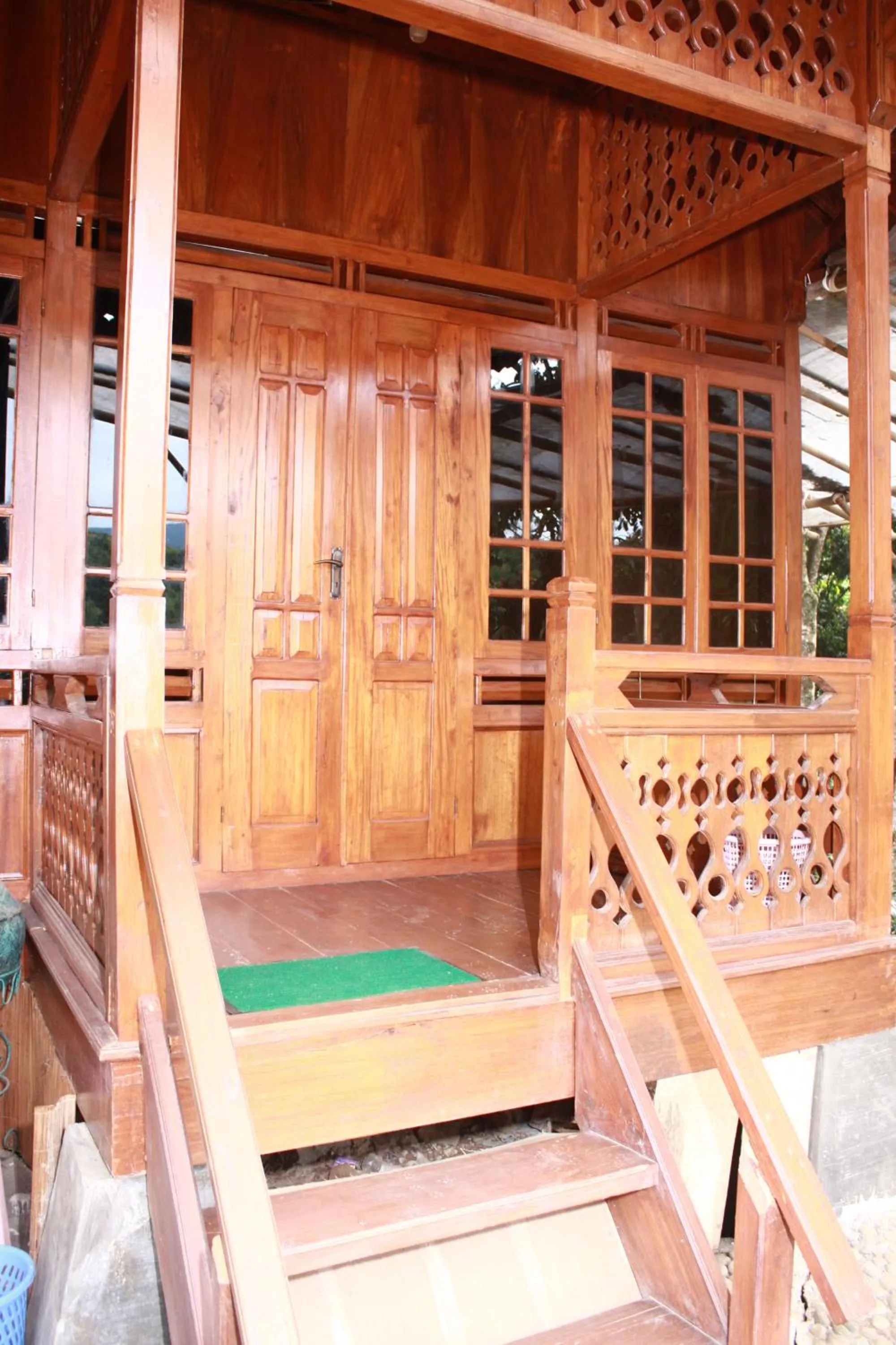 Facade/entrance in Bantal Guling Villa