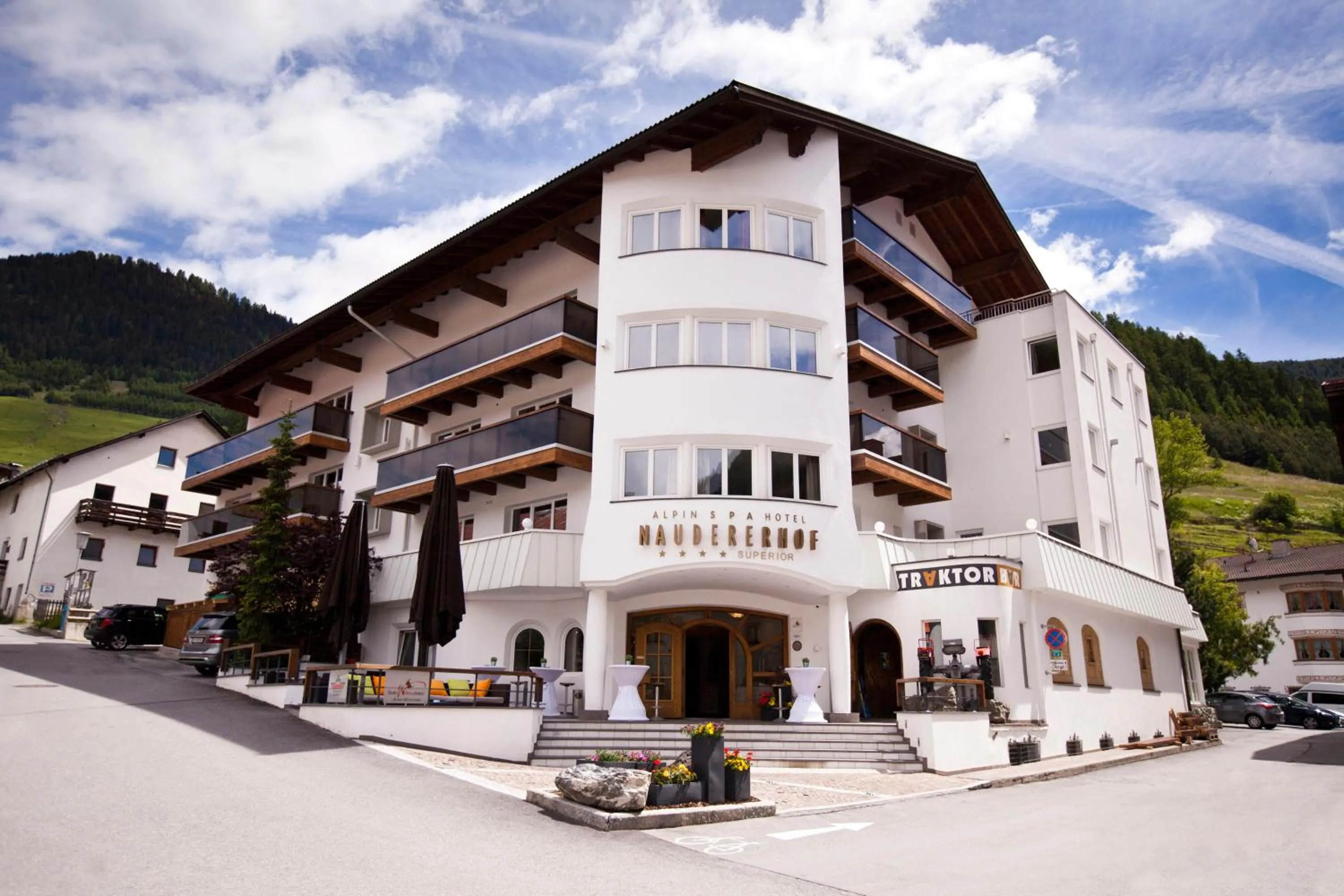 Facade/entrance in Alpin Art & Spa Hotel Naudererhof Superior