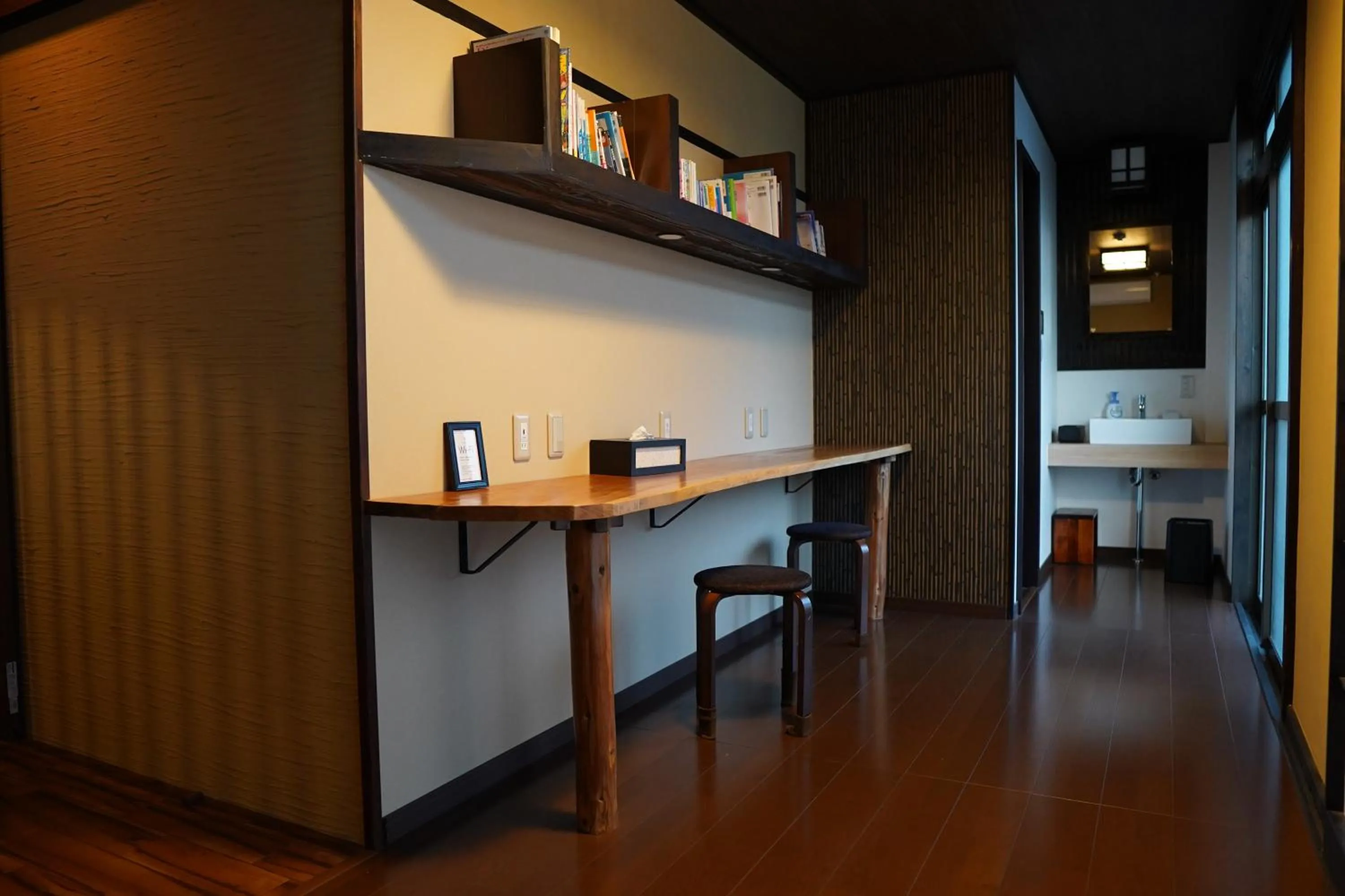 Communal lounge/ TV room in Hostel Knot