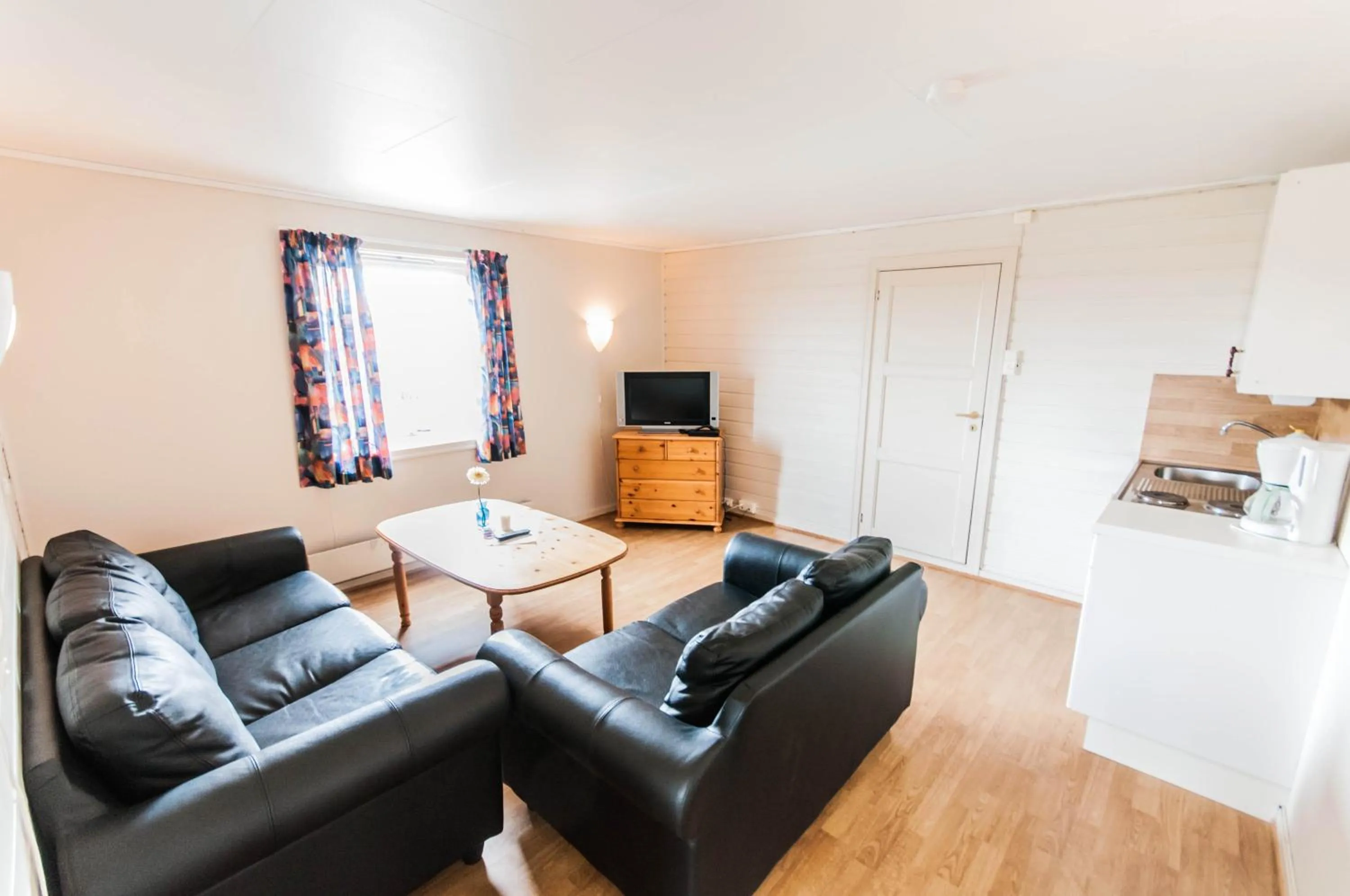 Living room in Dolmsundet Hotell Hitra