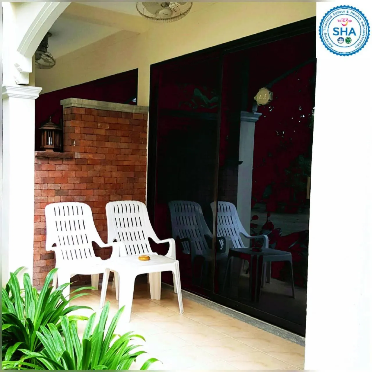 Property building in Baan Pron Phateep