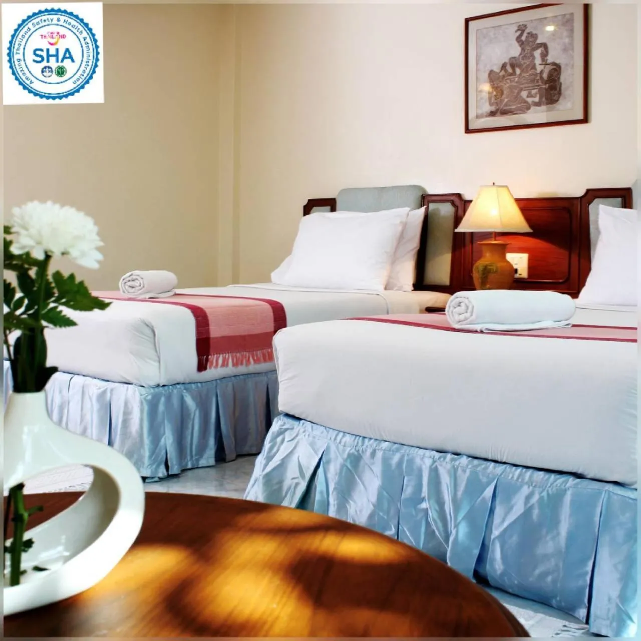 View (from property/room), Bed in Baan Pron Phateep