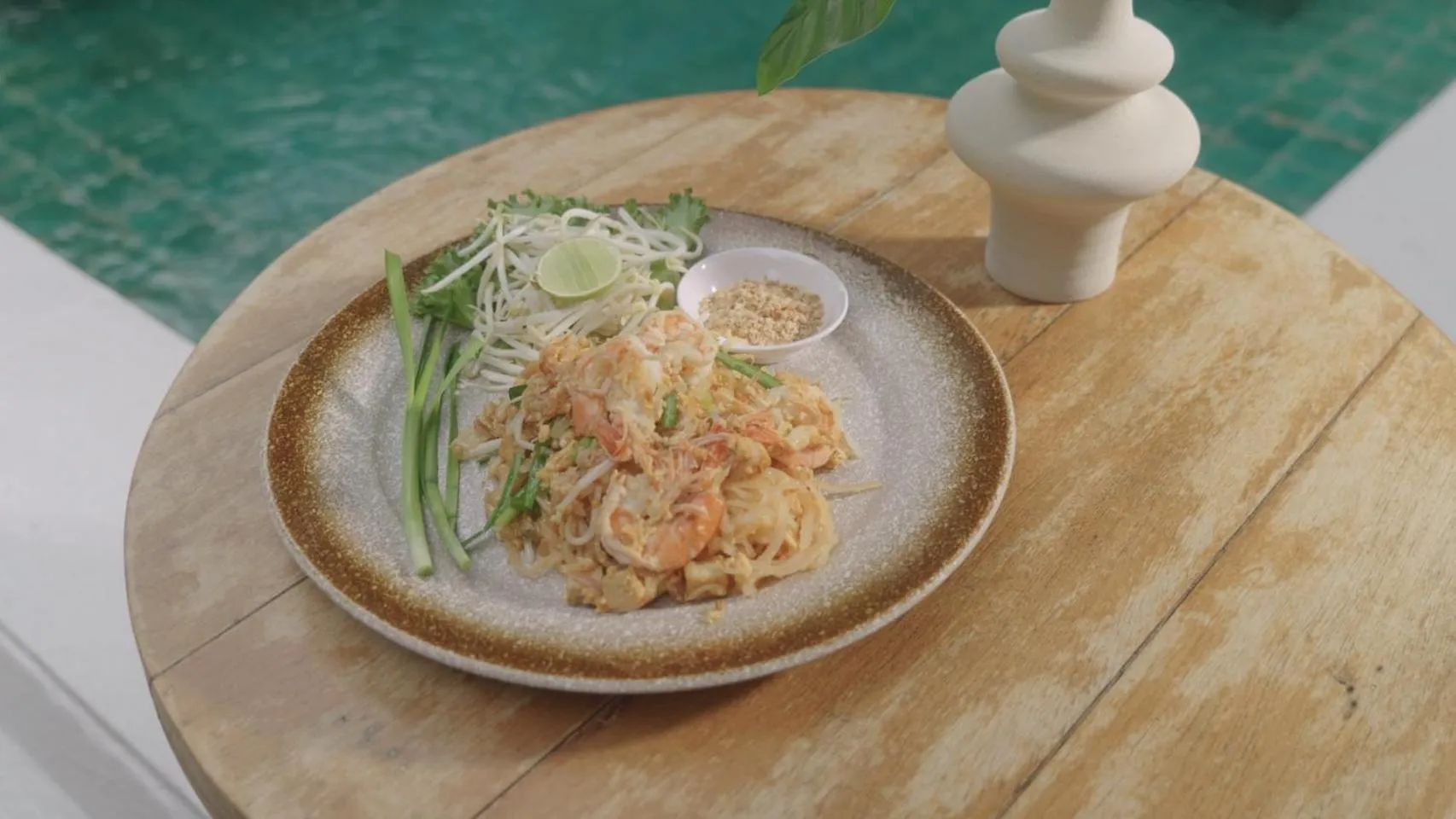 Restaurant/places to eat in Baan Khao Hua Jook