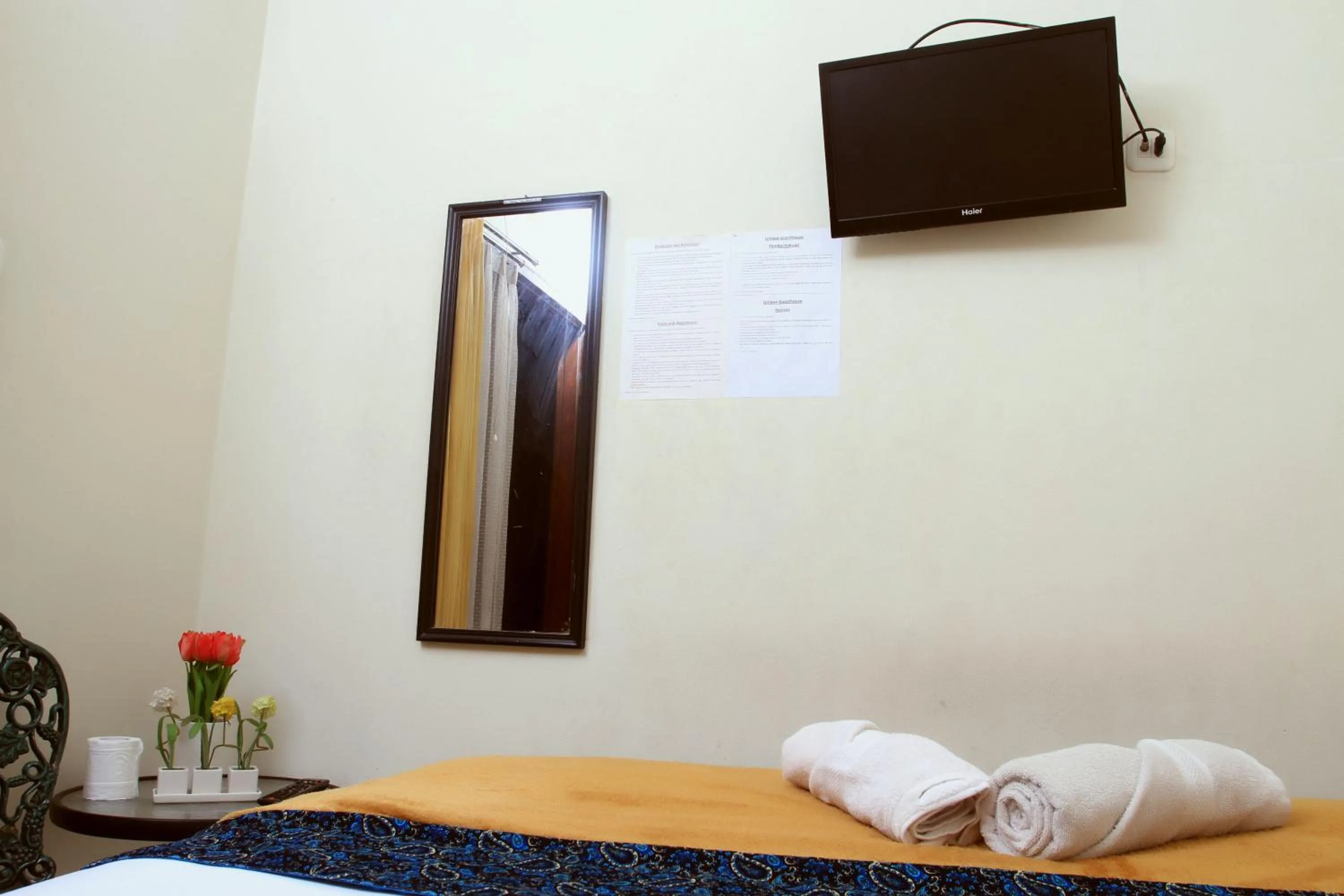 TV and multimedia, Bed in Unique Guesthouse