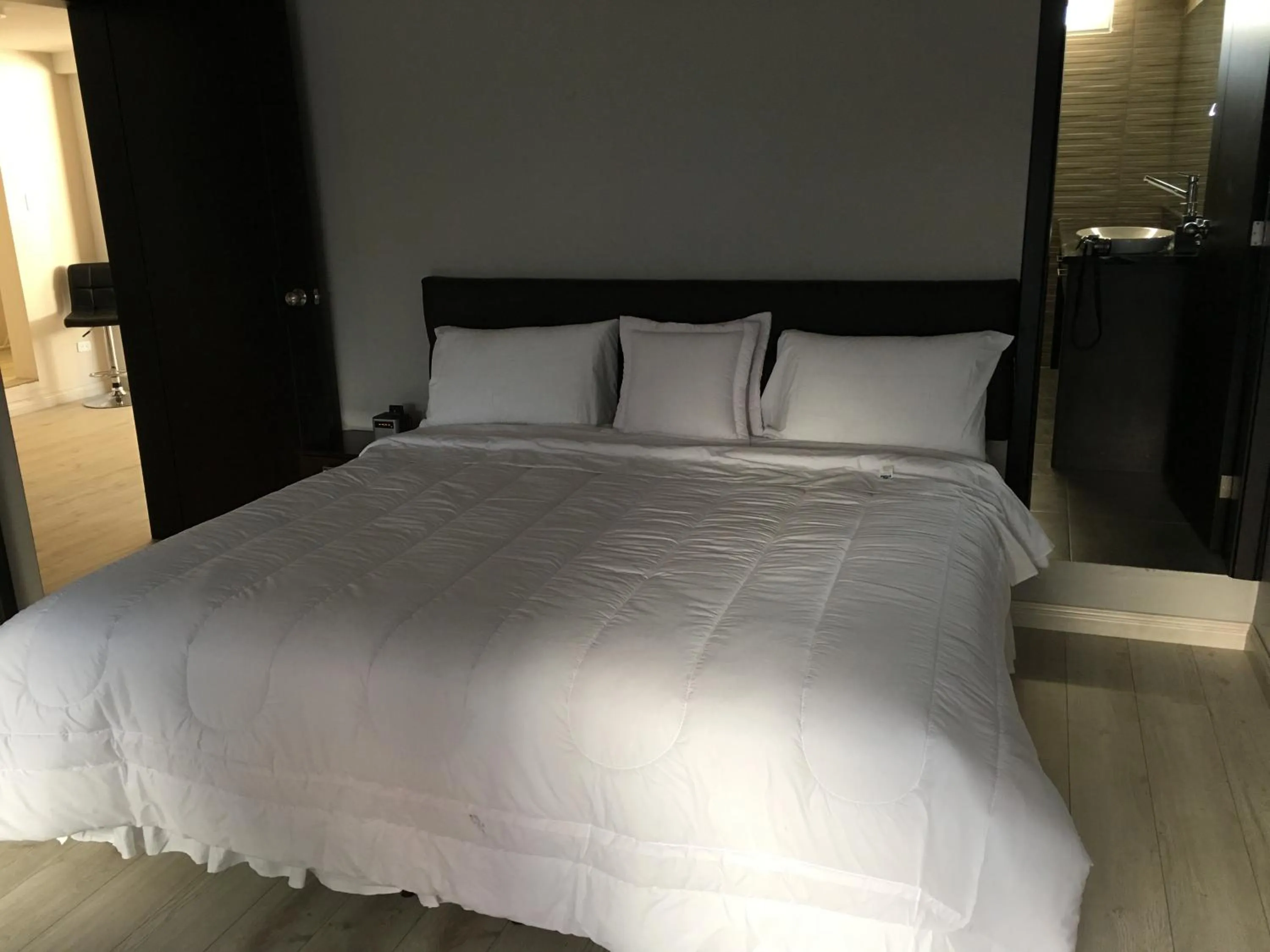 Bedroom, Bed in Edificio Tofino