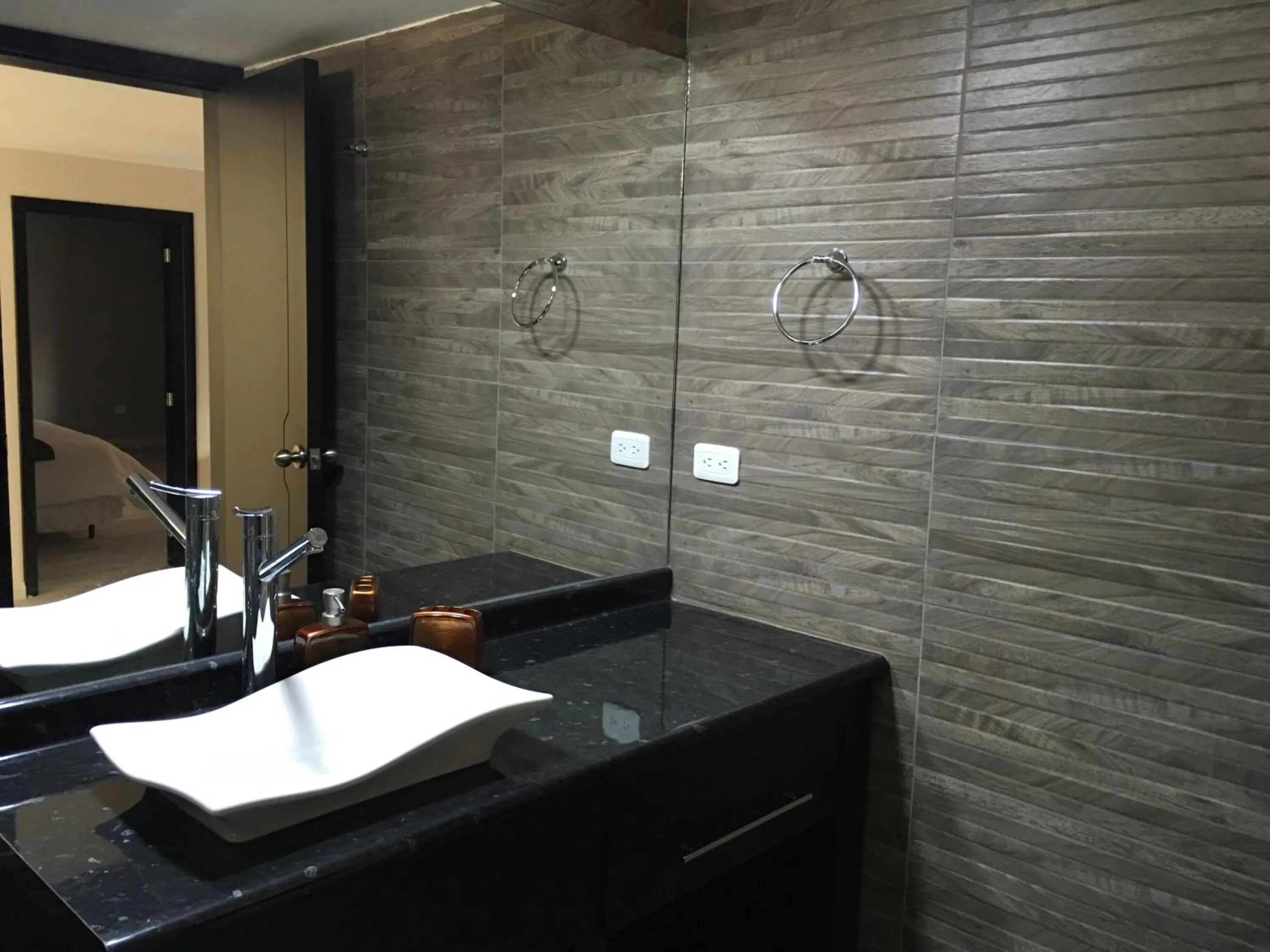 Bathroom in Edificio Tofino