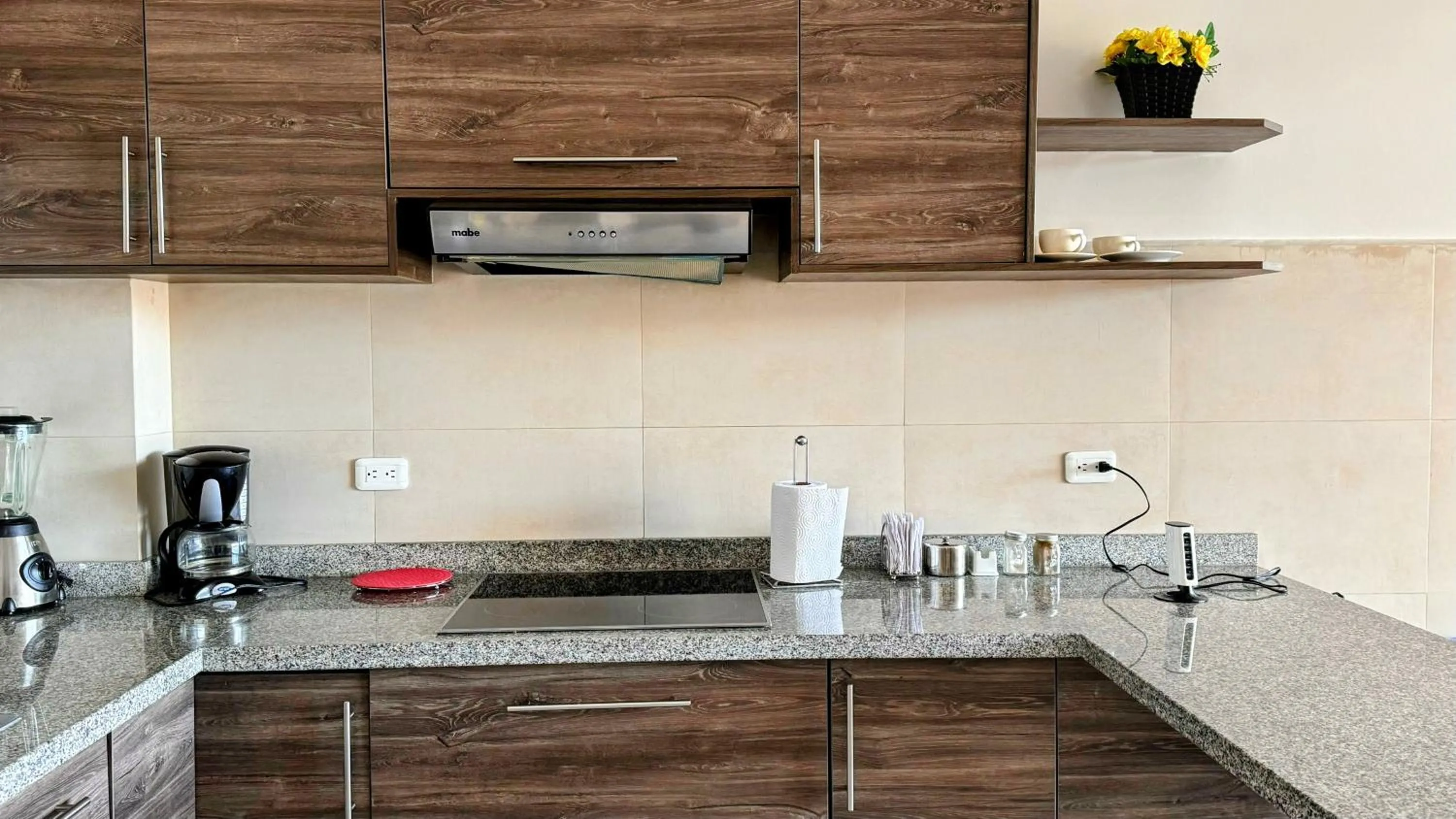 Coffee/tea facilities in Edificio Tofino