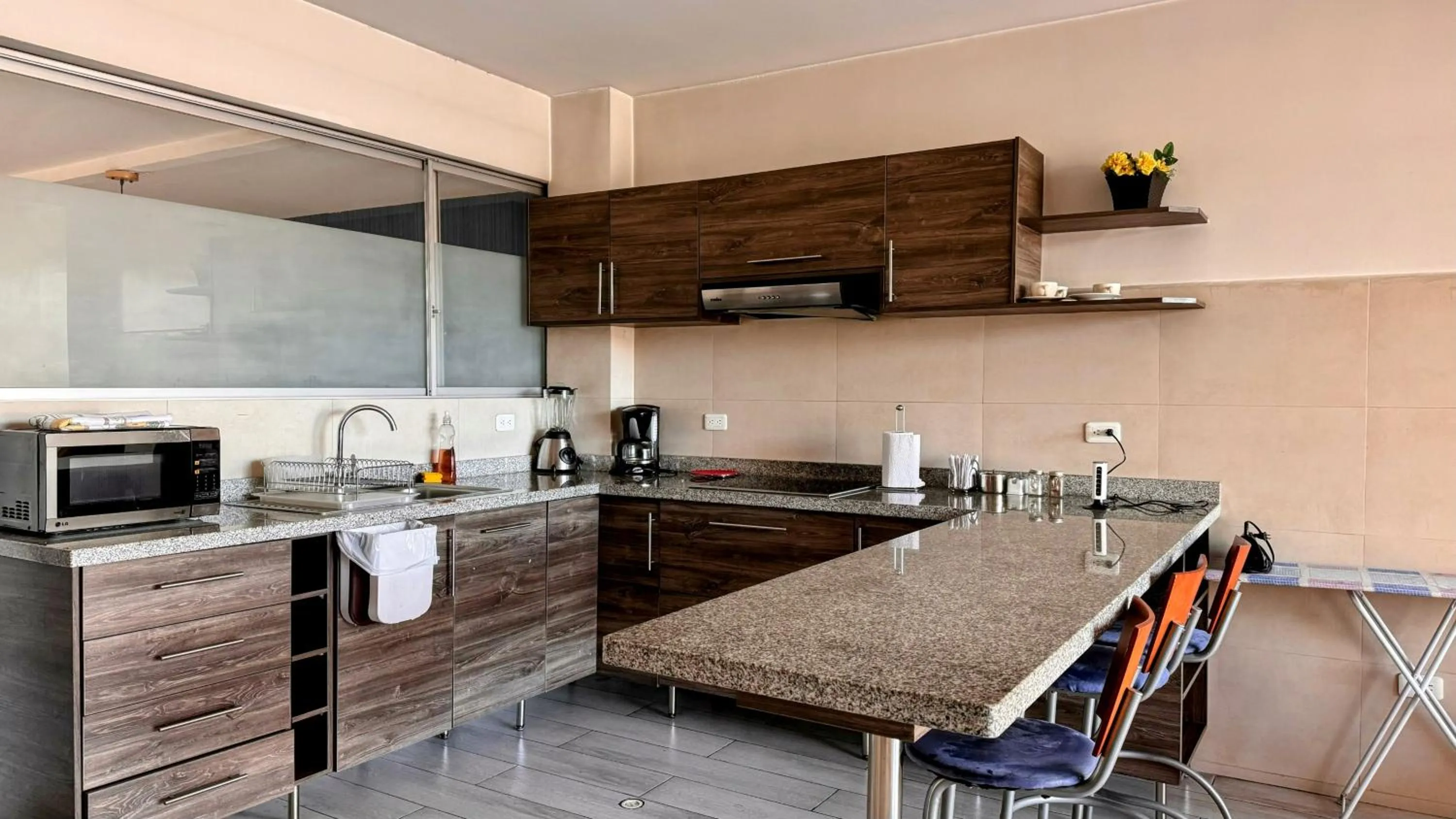 Kitchen or kitchenette in Edificio Tofino