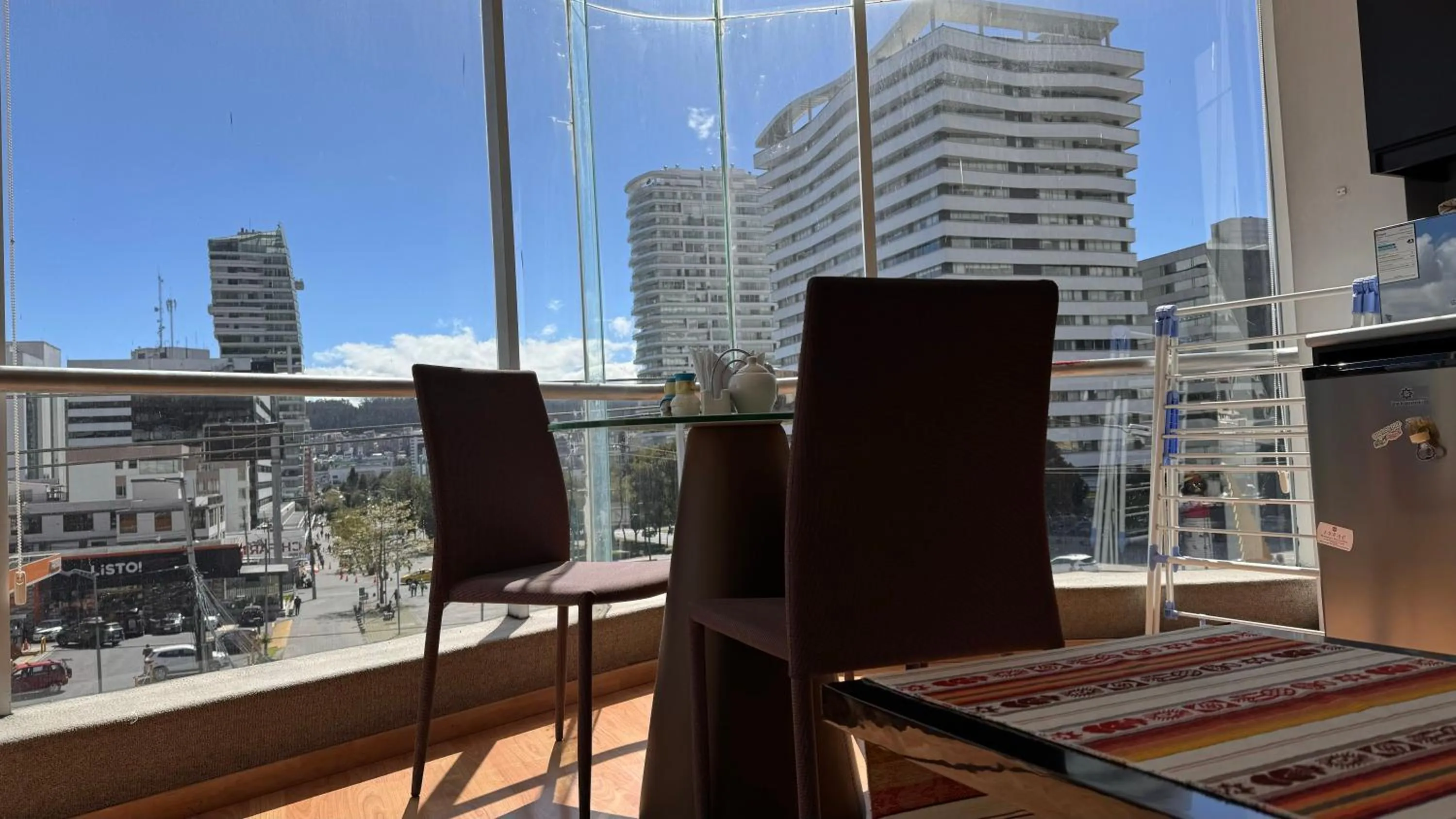 Day in Edificio Tofino